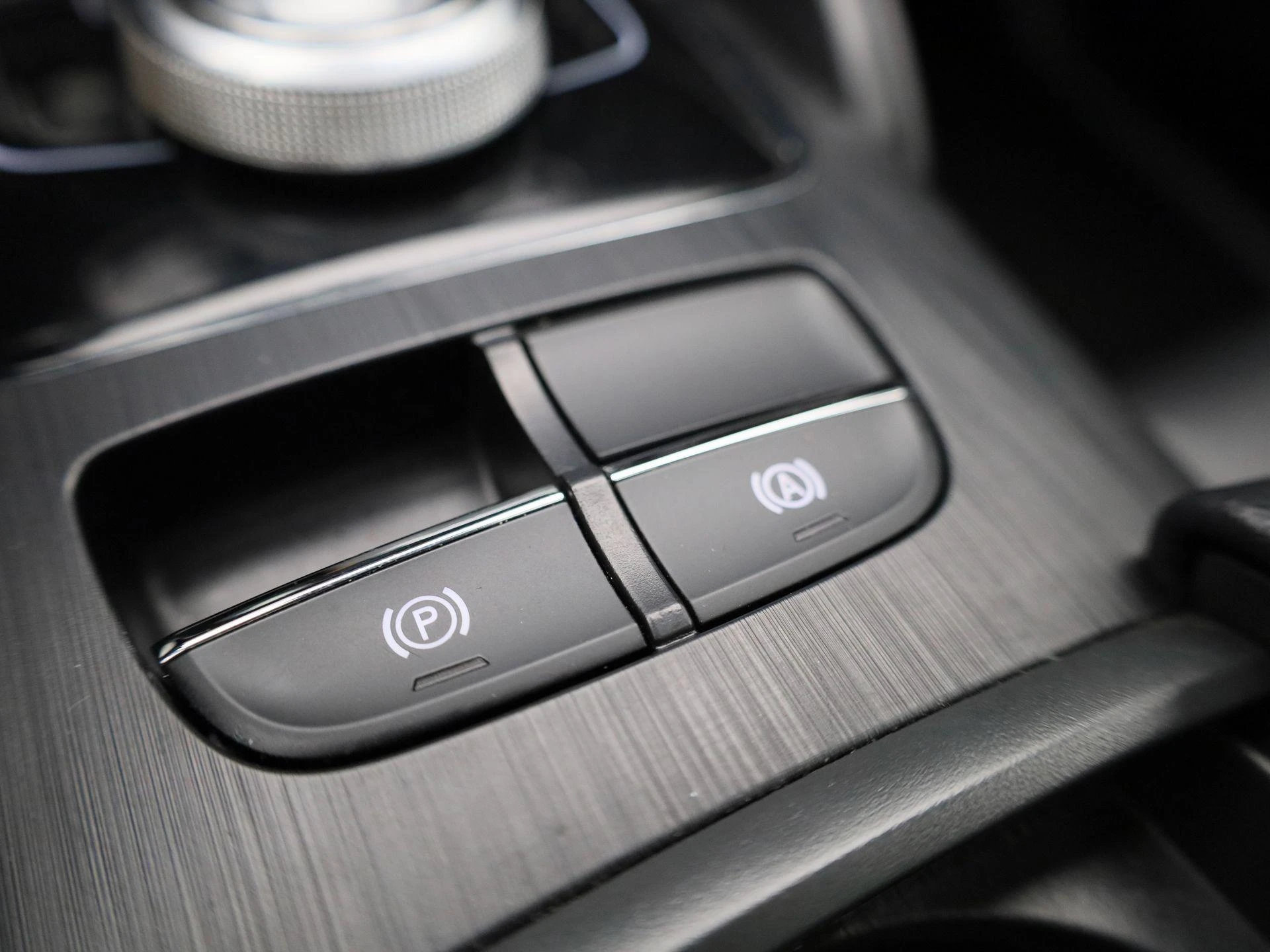 MG-ZS EV-image-25