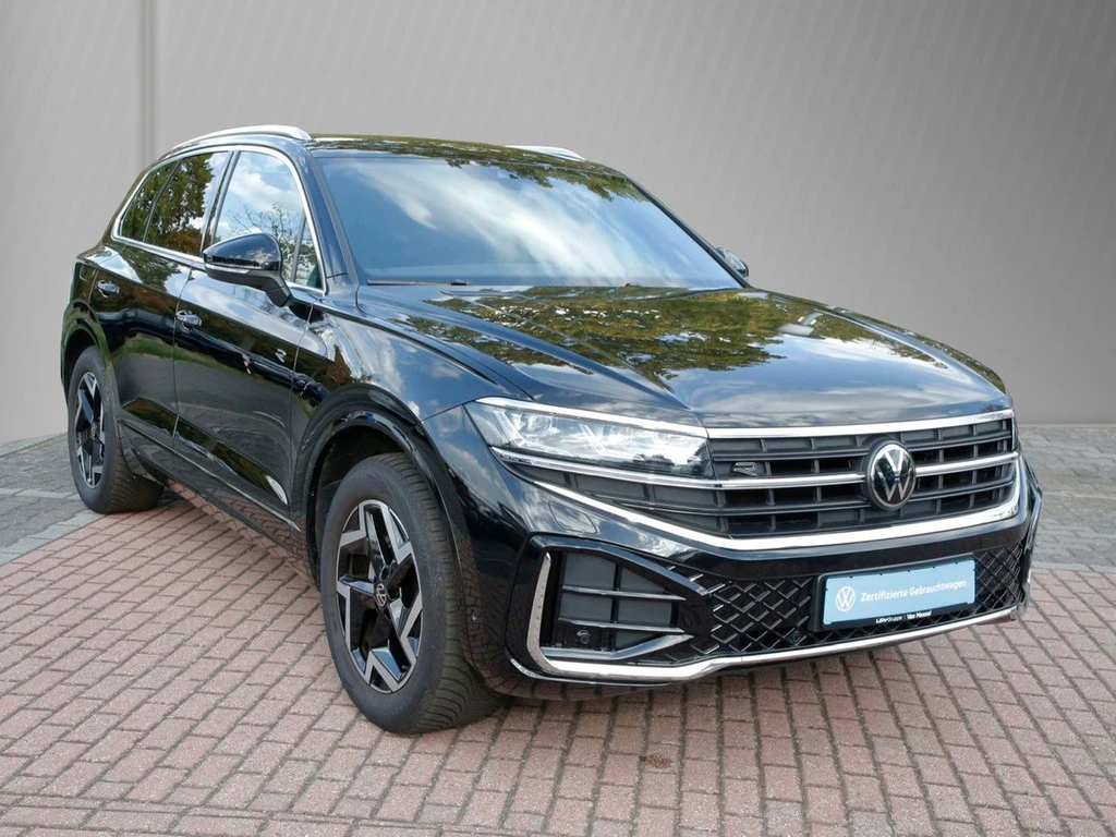 Volkswagen-Touareg-image-2