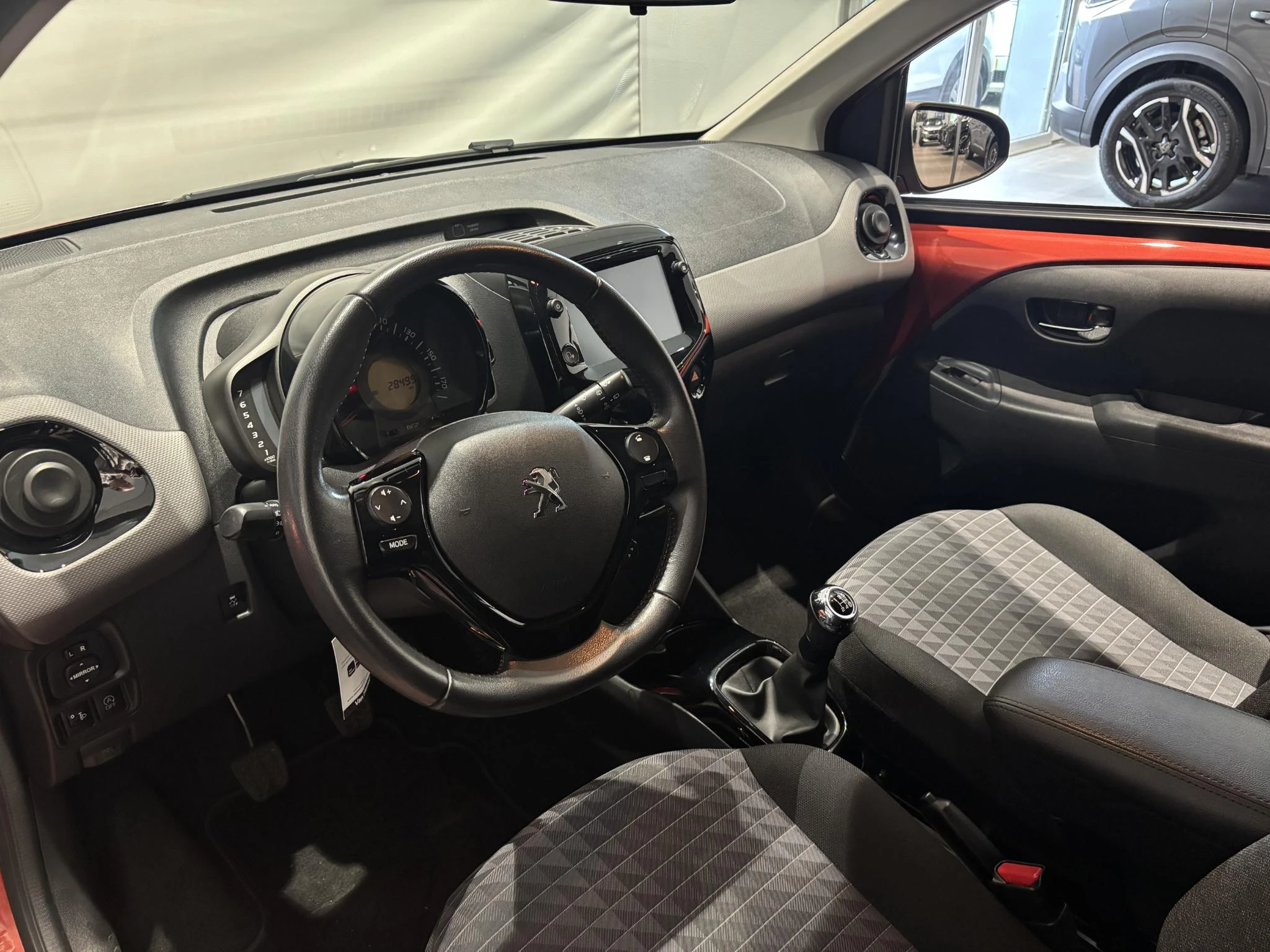 Peugeot-108-image-7