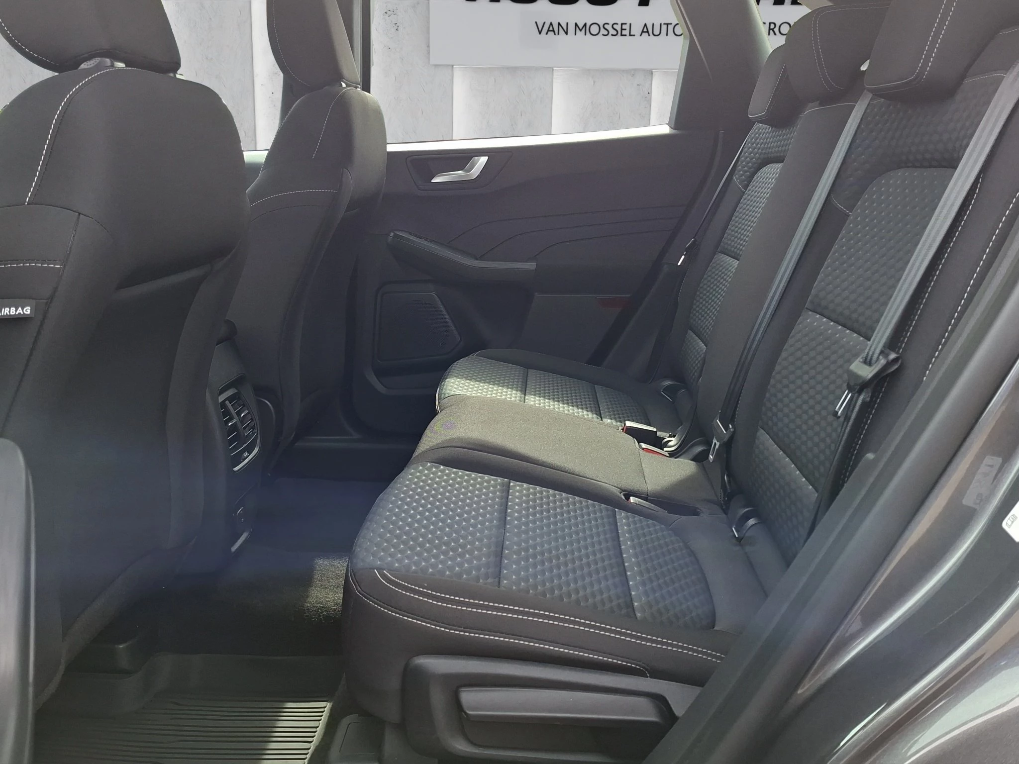 Ford Kuga Cool & Connect 1.5 EB LED | AHK | GJR | SHZ | PDC | Navi | Klima | BT