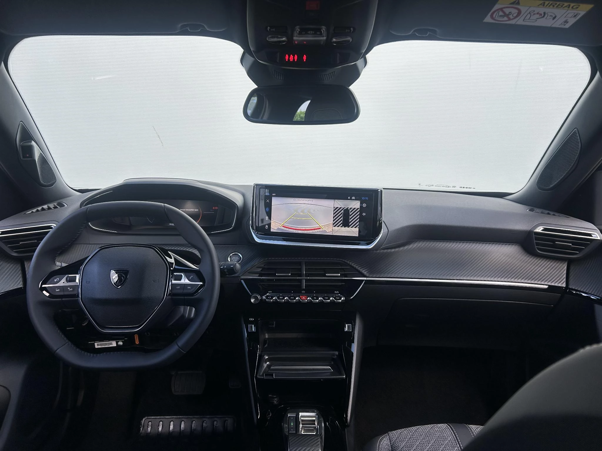 Peugeot e-2008 EV Allure 54 kWh