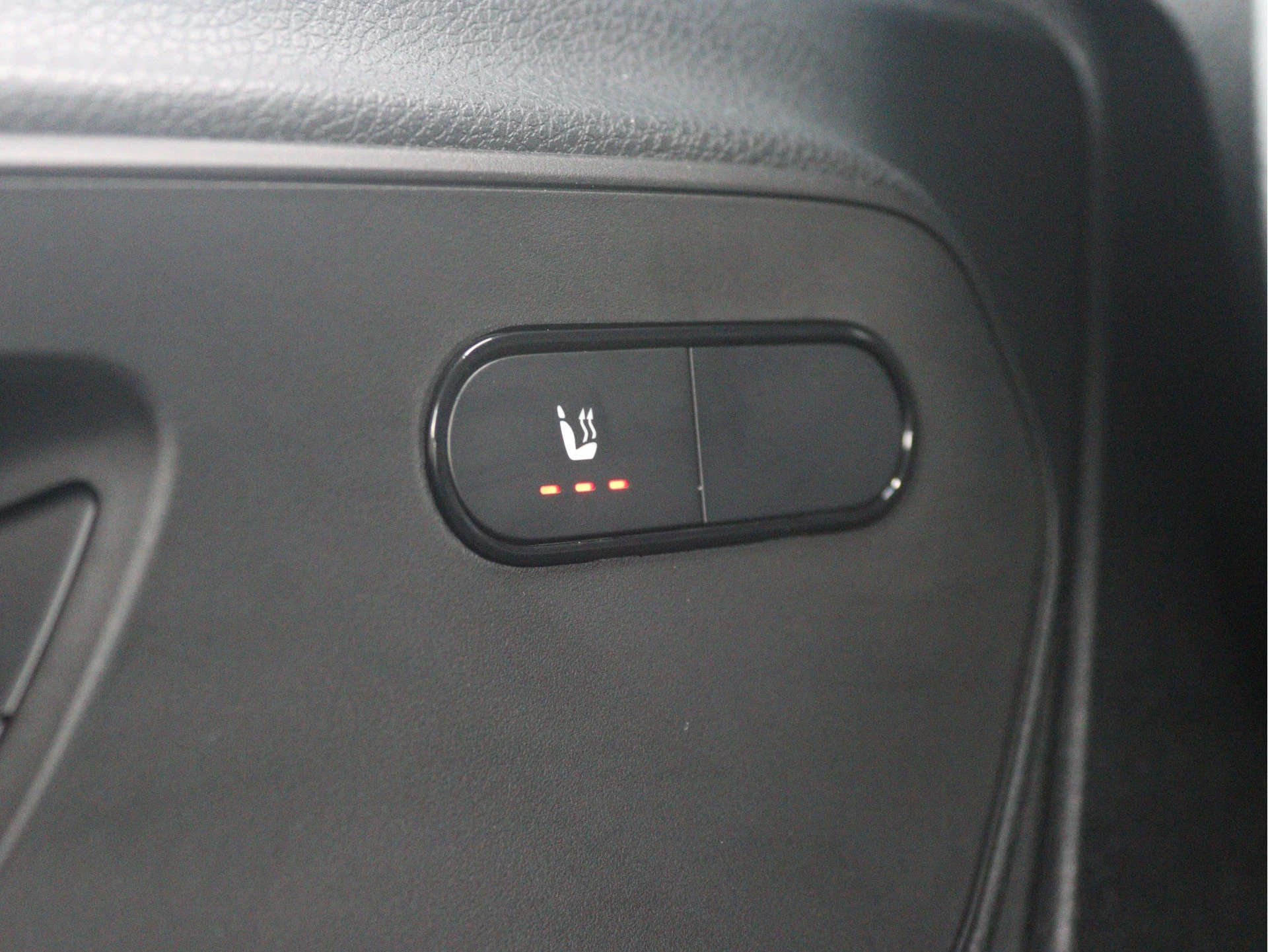 Mercedes-Benz-Sprinter-image-13