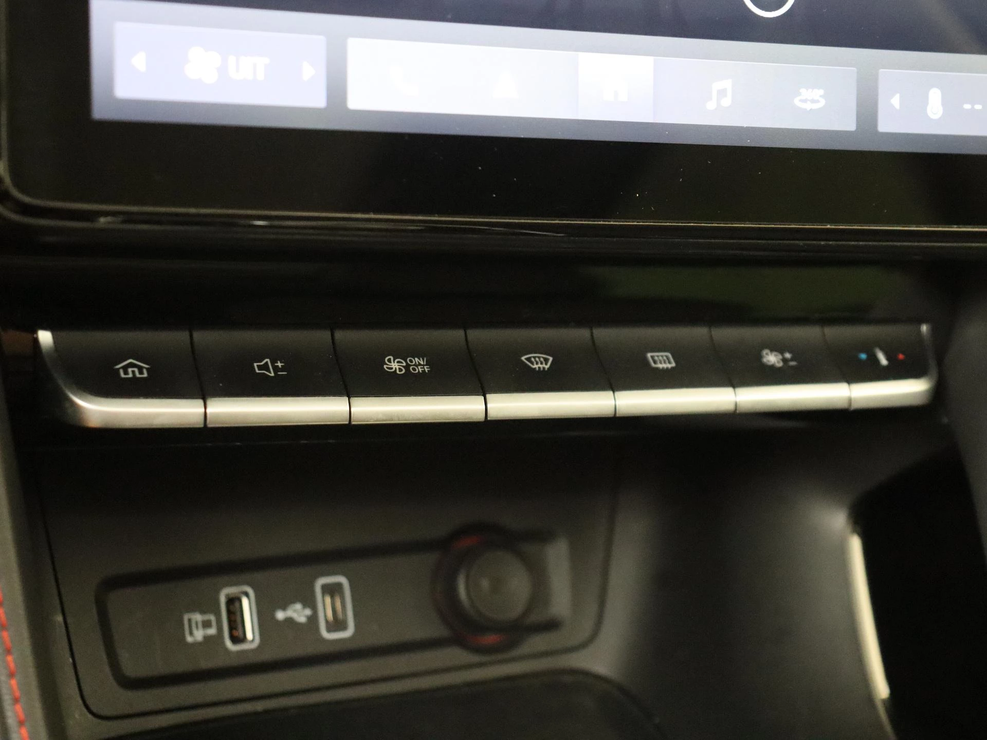MG ZS EV EV Standard Range Luxury 50 kWh