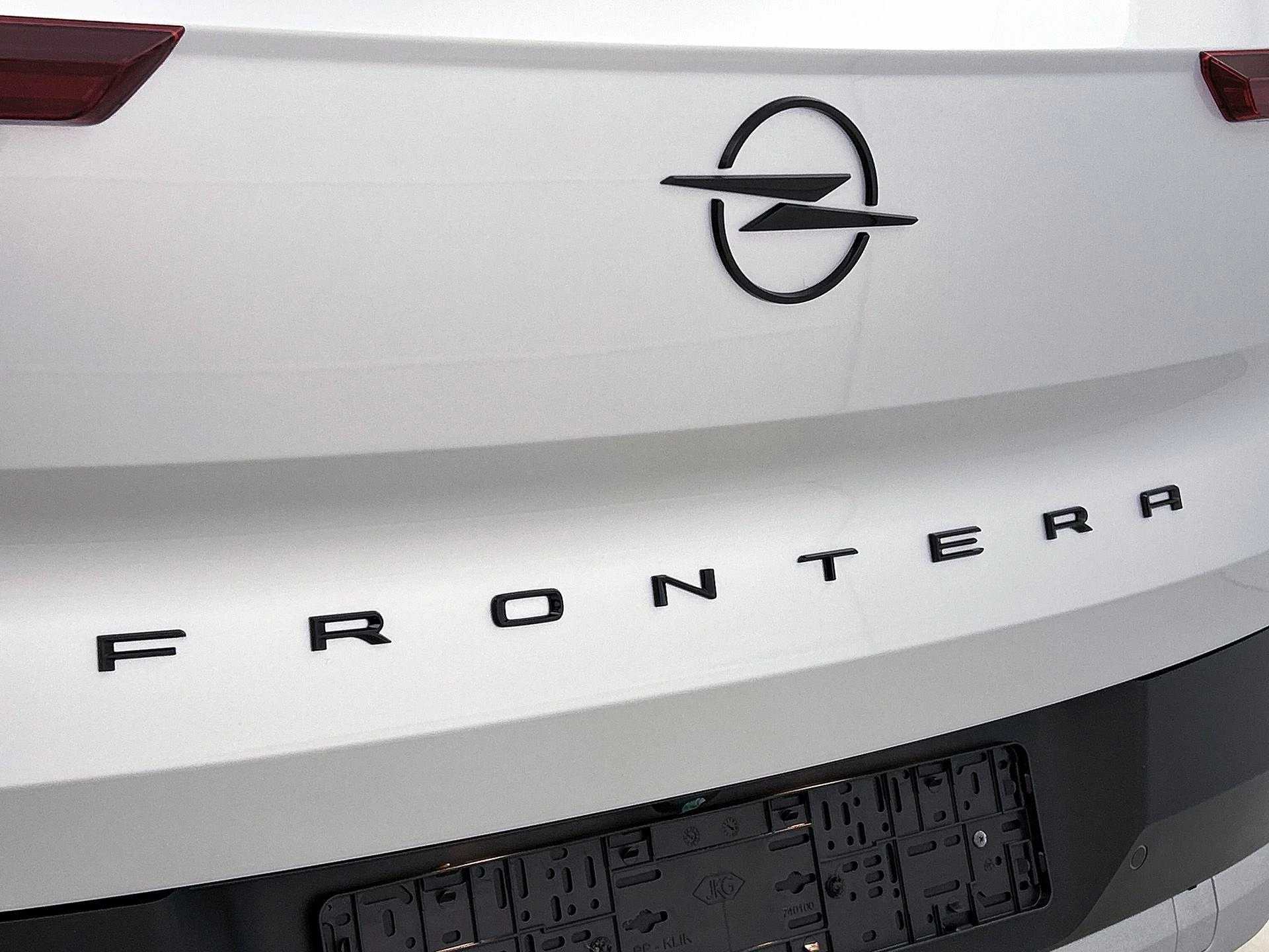 Opel-Frontera-image-8