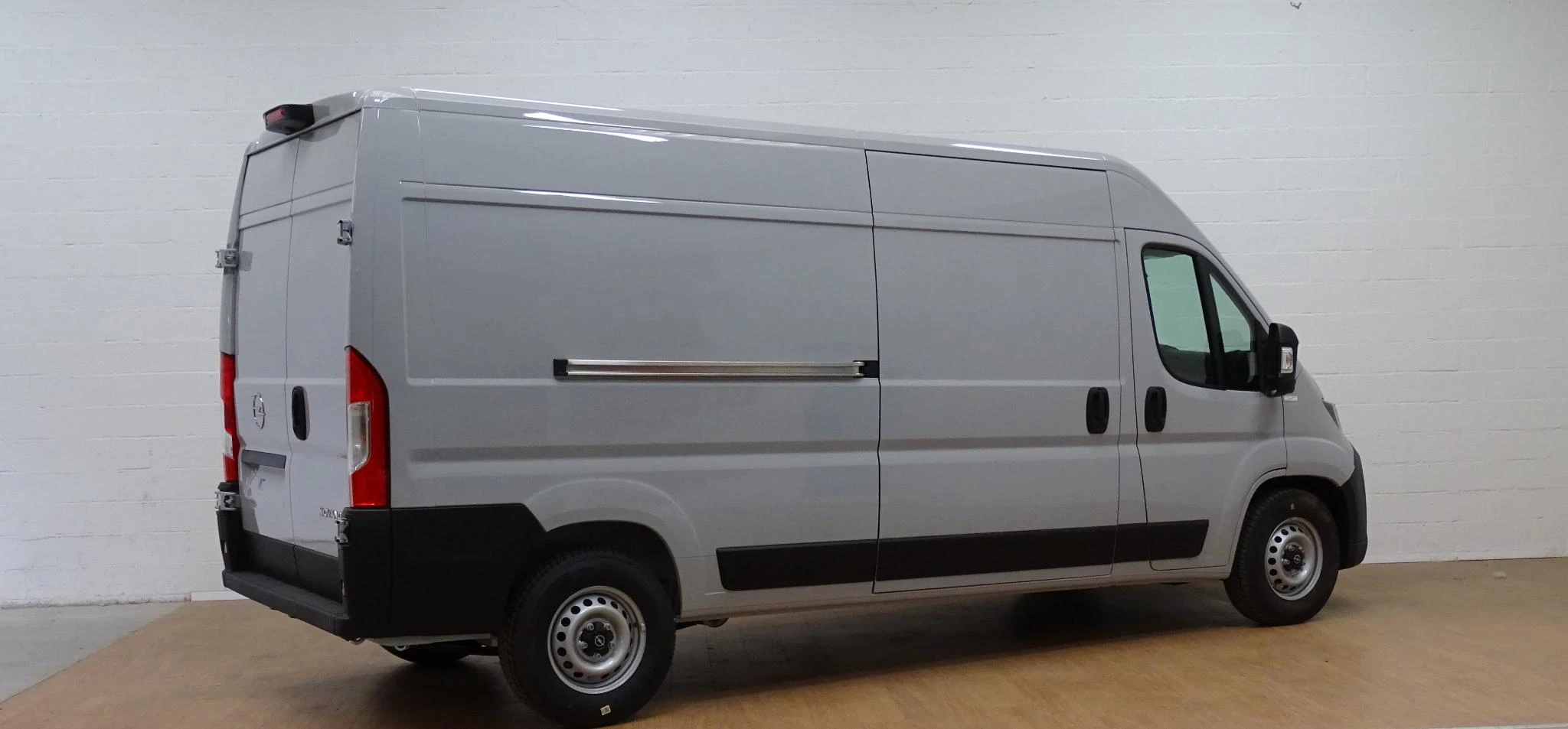 Opel-Movano-image-3