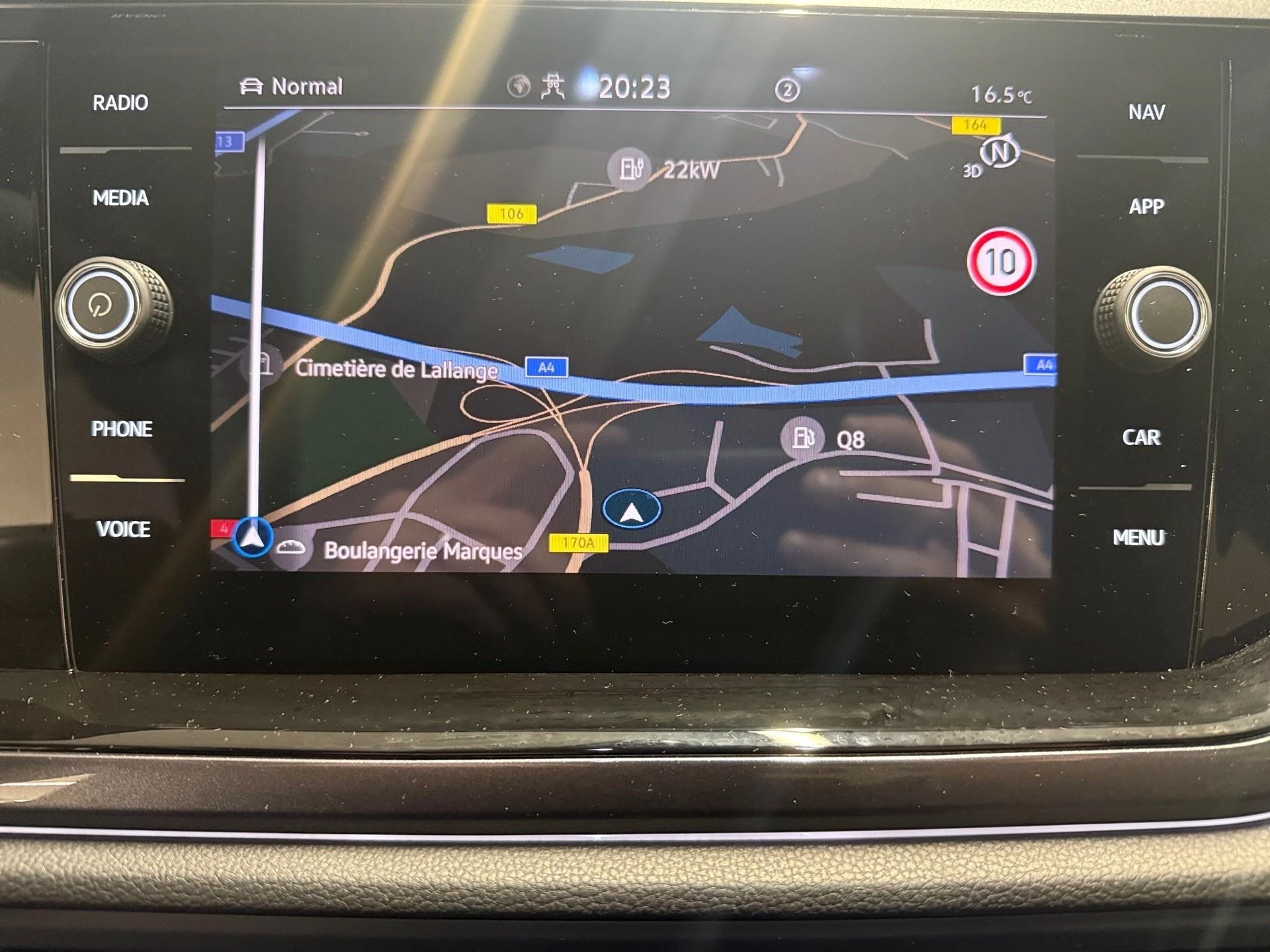 Volkswagen-Polo-image-2