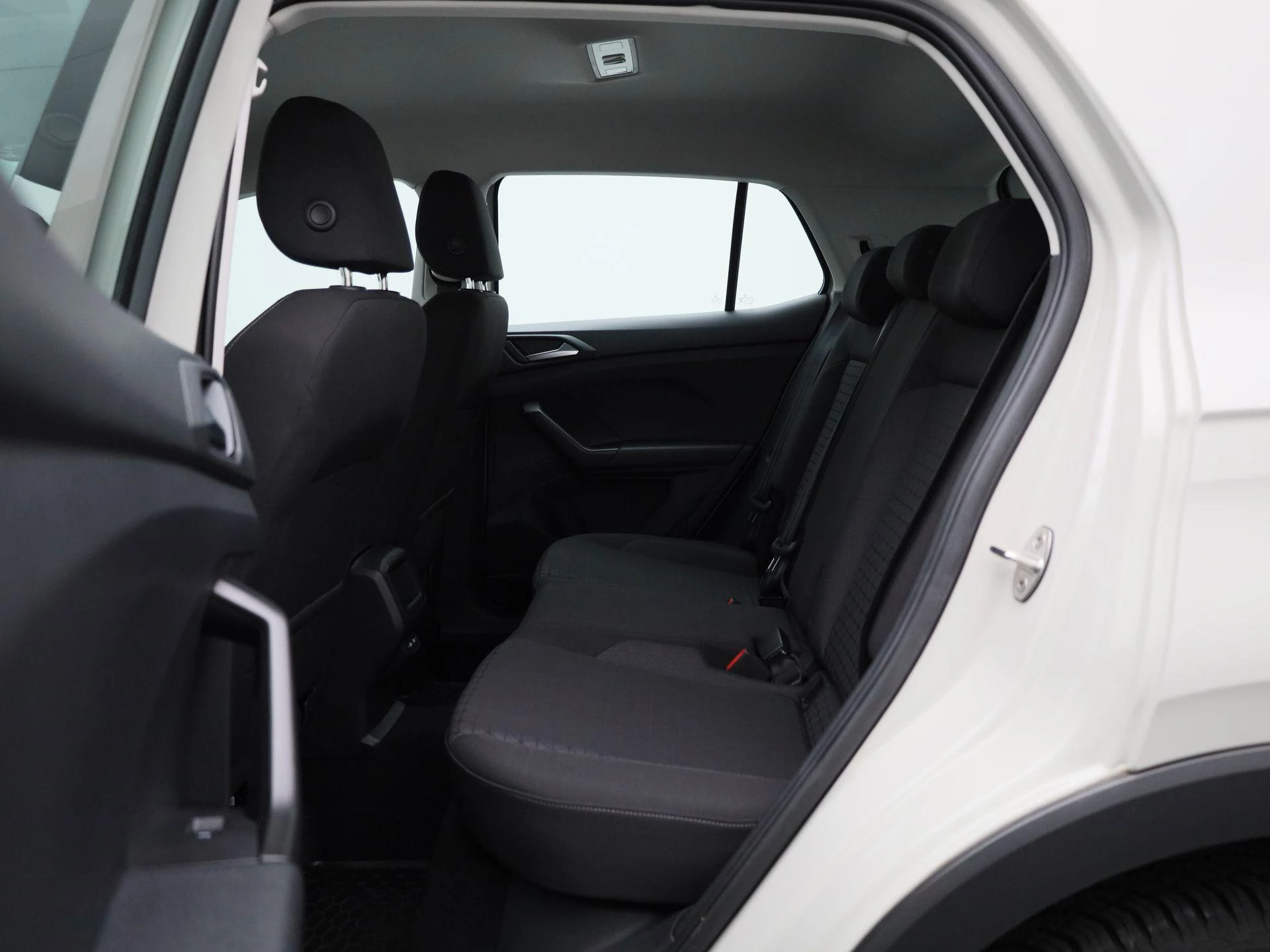 Volkswagen-T-Cross-image-11