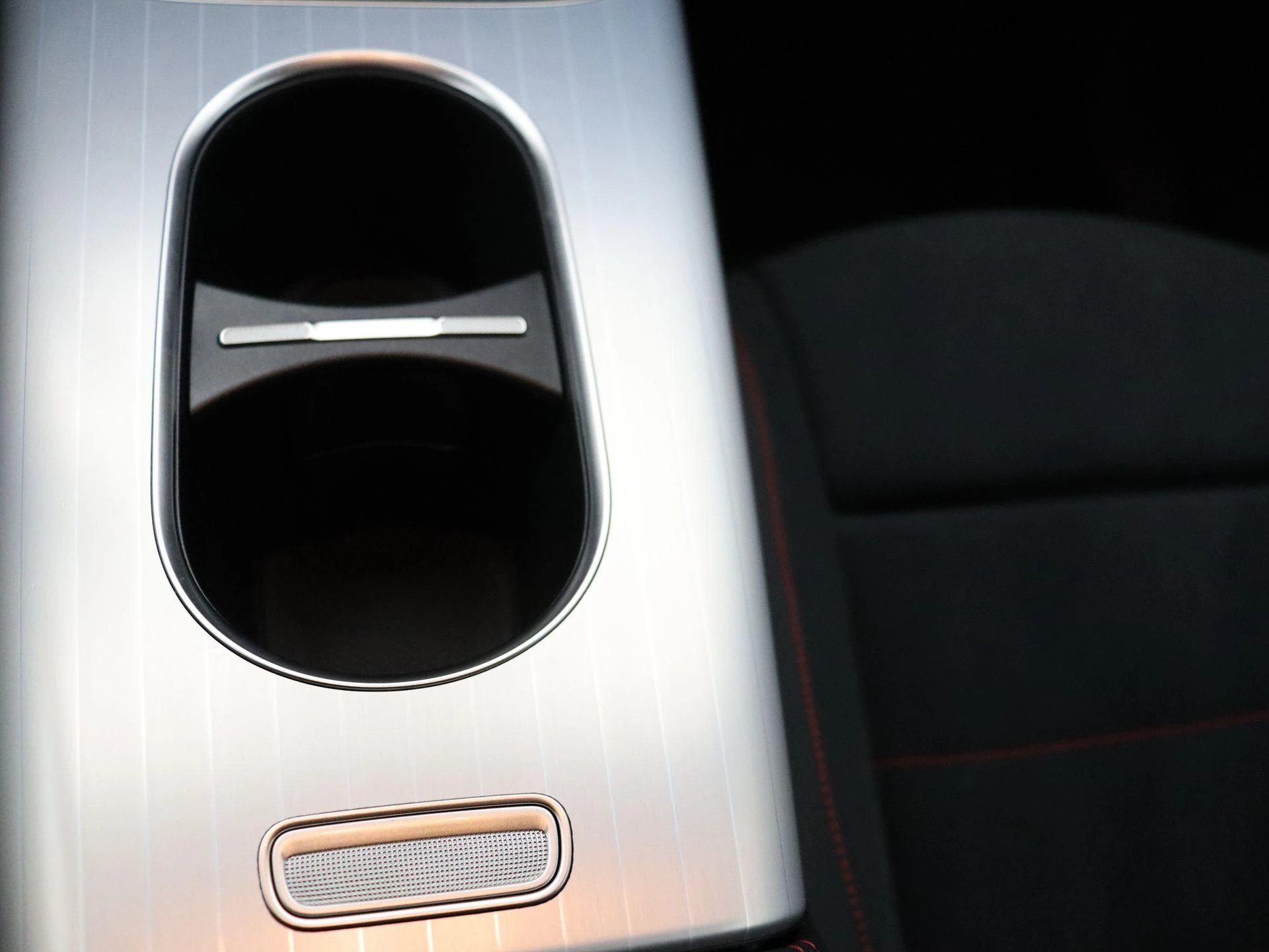 Mercedes-Benz-CLA-image-20