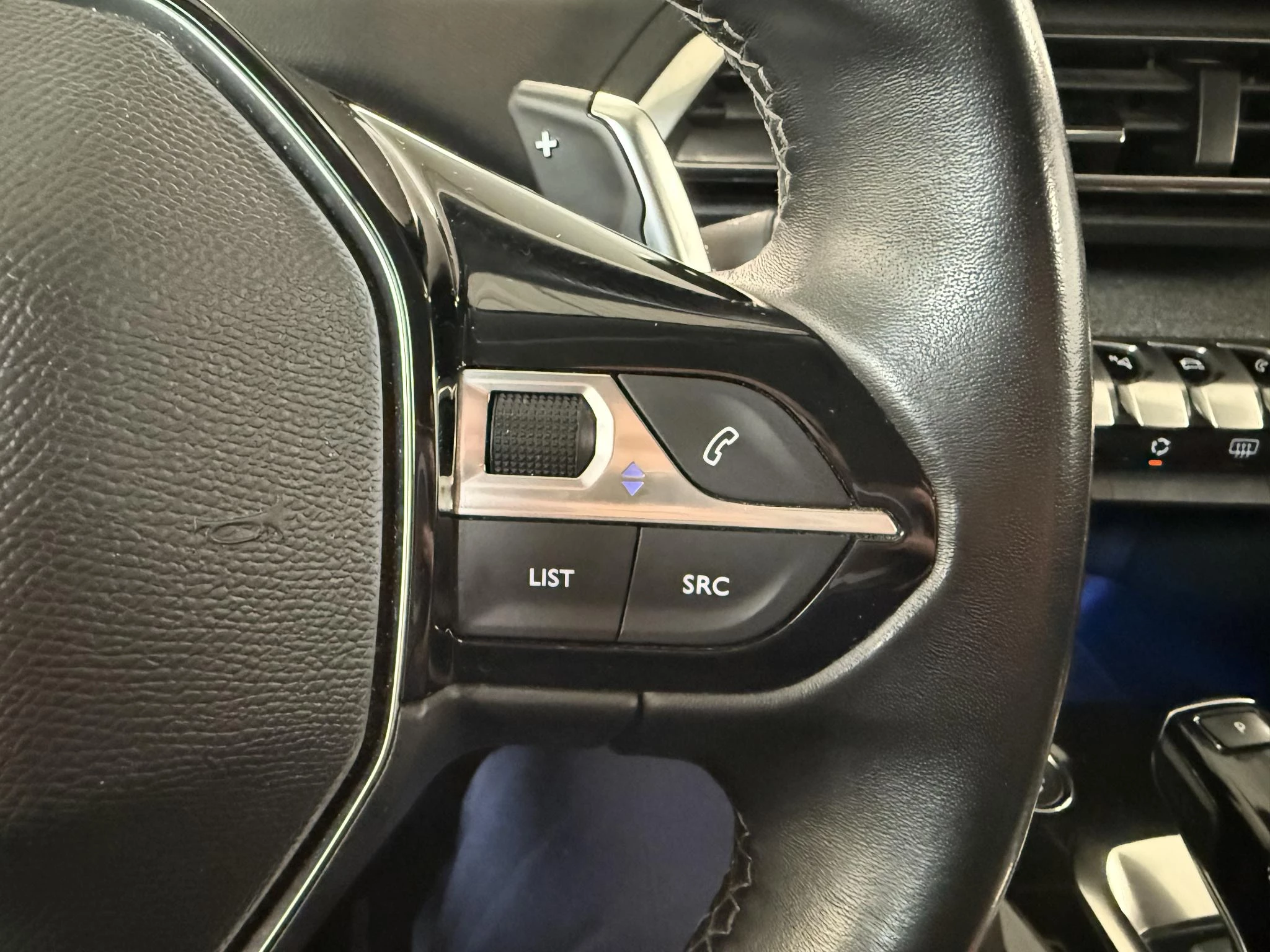 Peugeot 5008 1.5 BlueHDi 96kW S&S EAT8 Allure Pack