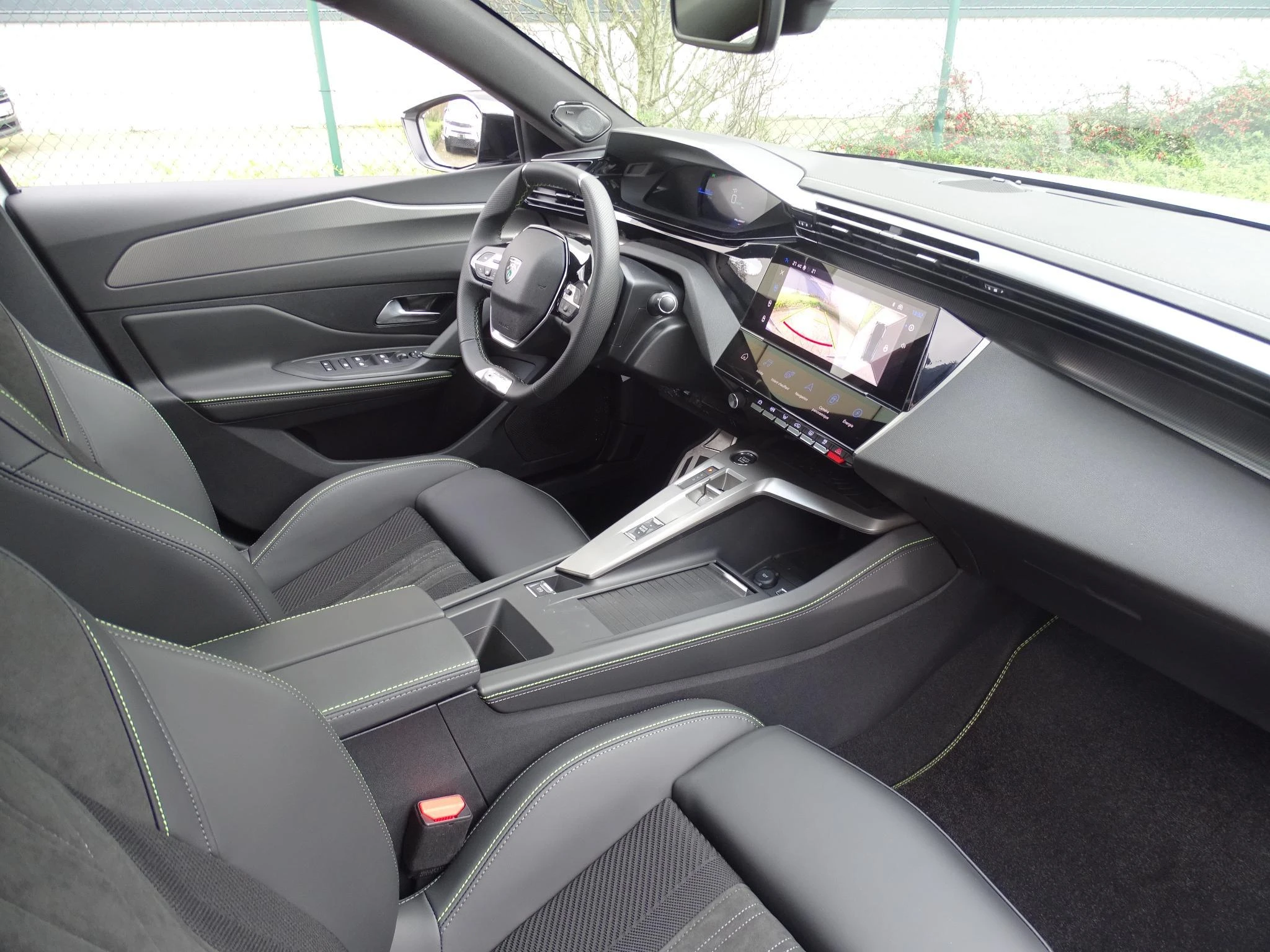 Peugeot-408-image-10