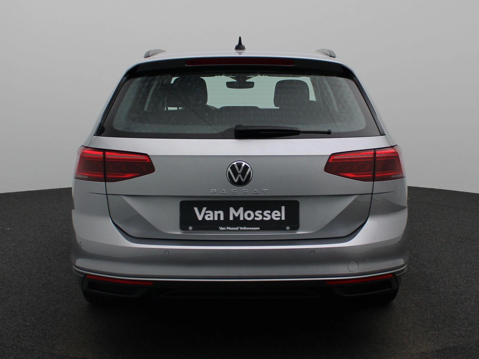 Volkswagen Passat Variant 2.0 TDI 90kW DSG Style Business Elektrische kofferklep | Camera | Adapt cruise