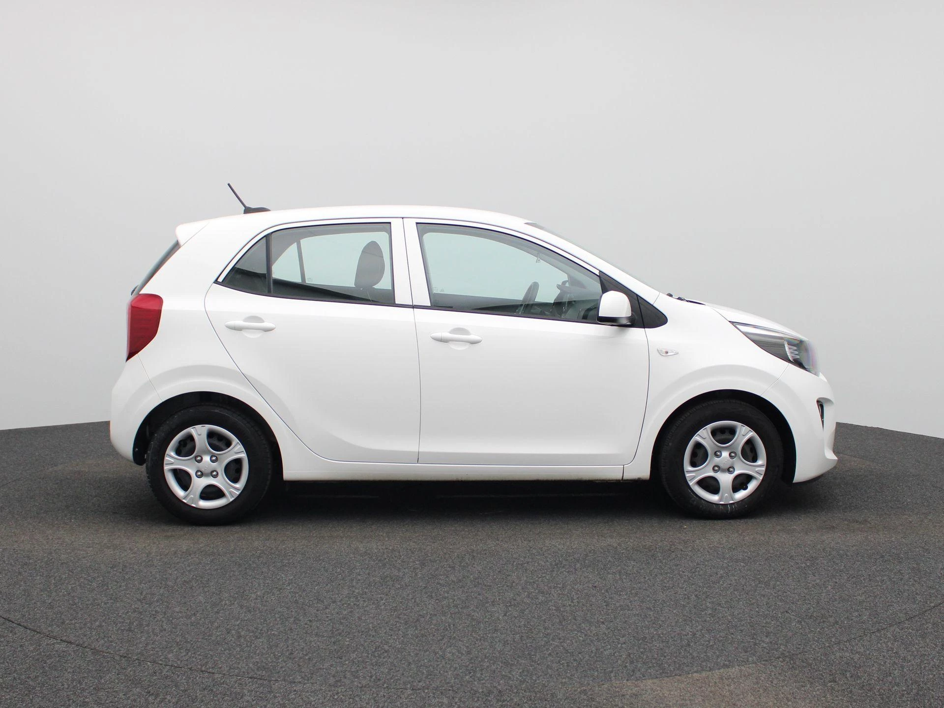 Kia-Picanto-image-5