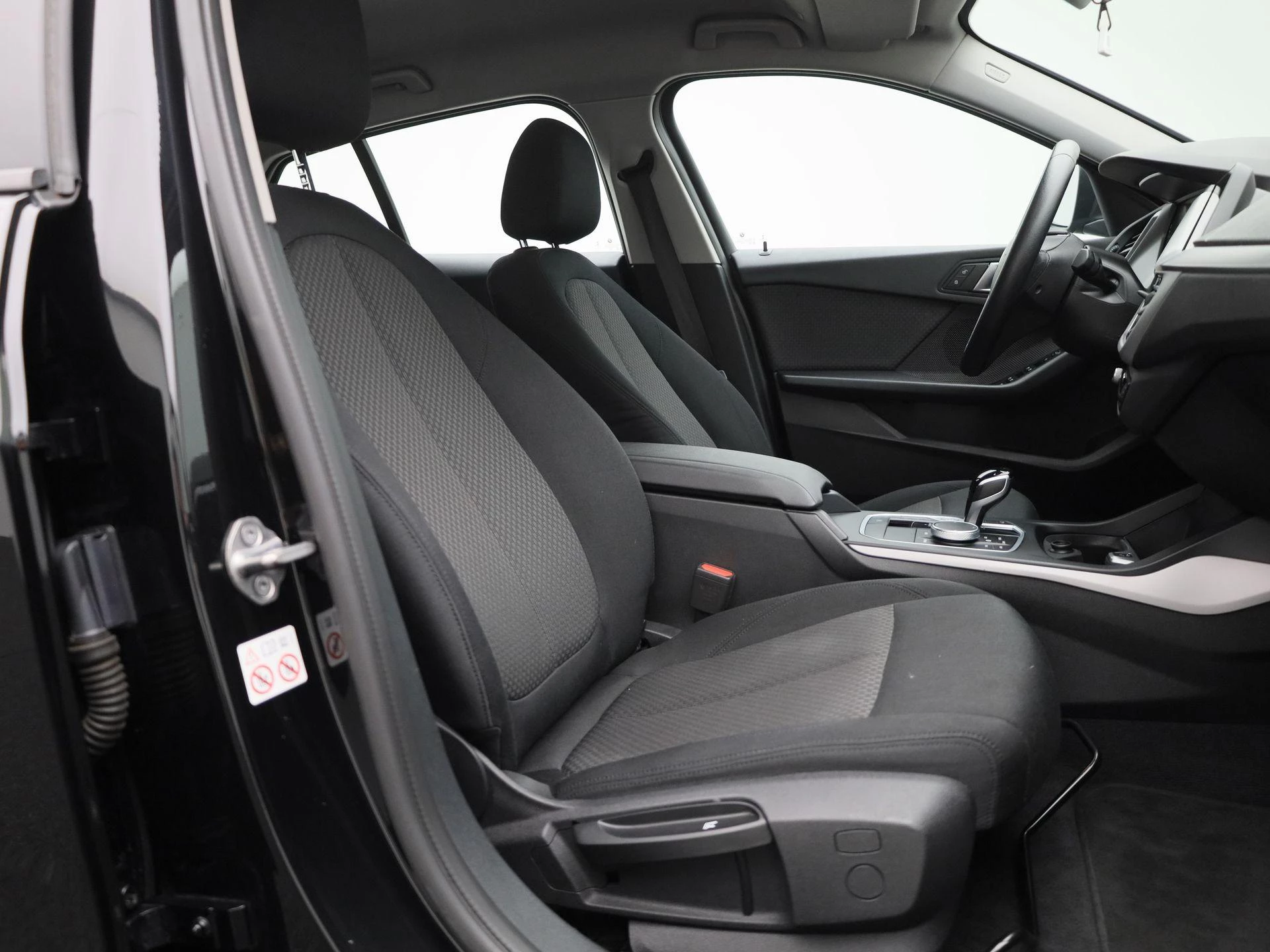 BMW 1 Reeks Hatch 116iA Carplay | Zetelverwarming | LED | Cruise