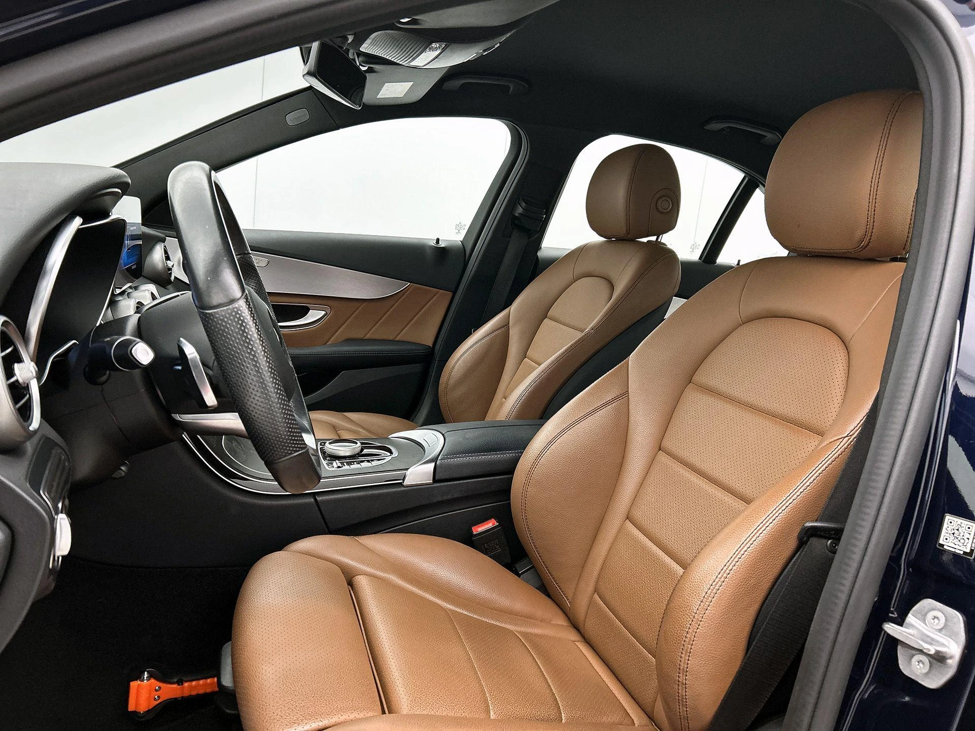 Mercedes-Benz-C-Klasse-image-33