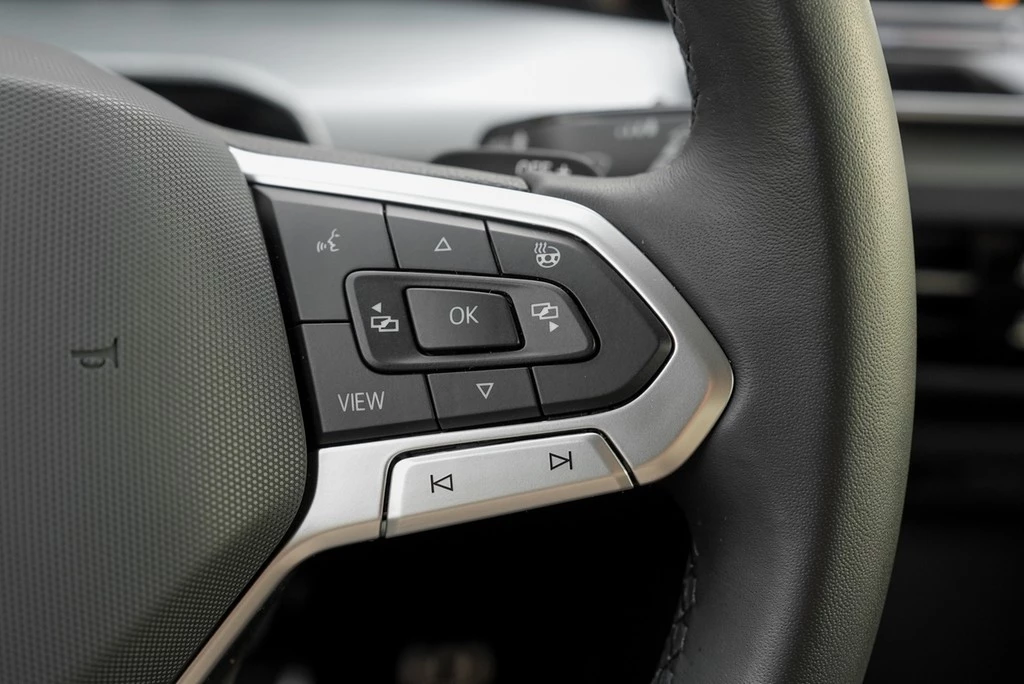 Volkswagen Golf 1.5 eTSI DSG Goal Plus AHK, RFK, ACC, LED-Plus, SHZ, Climatronic