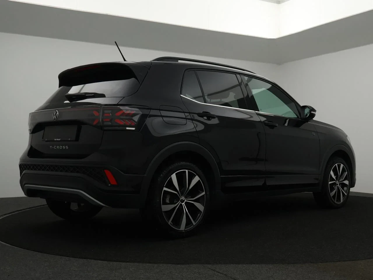 Volkswagen-T-Cross-image-1