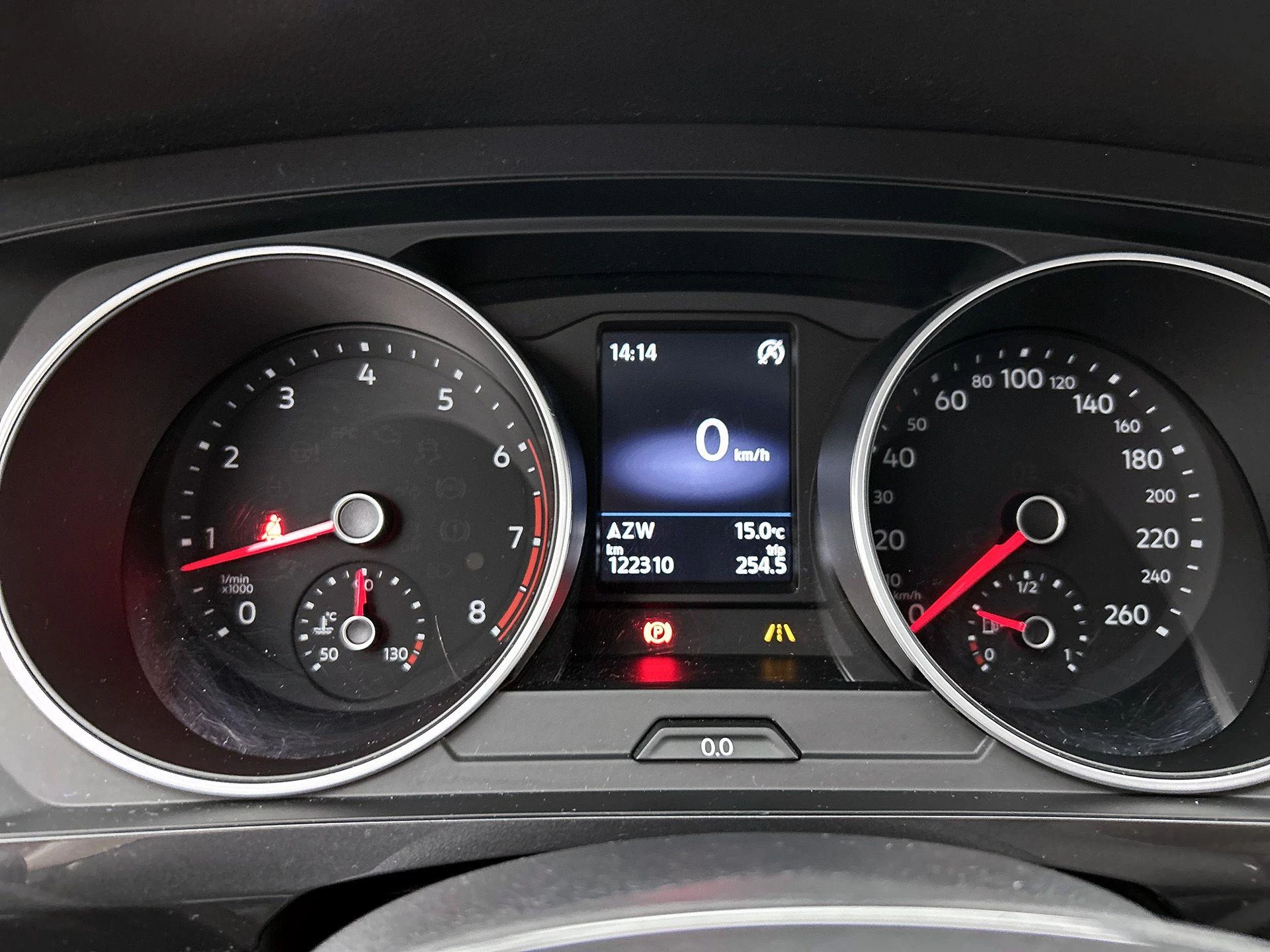 Volkswagen-Tiguan-image-18