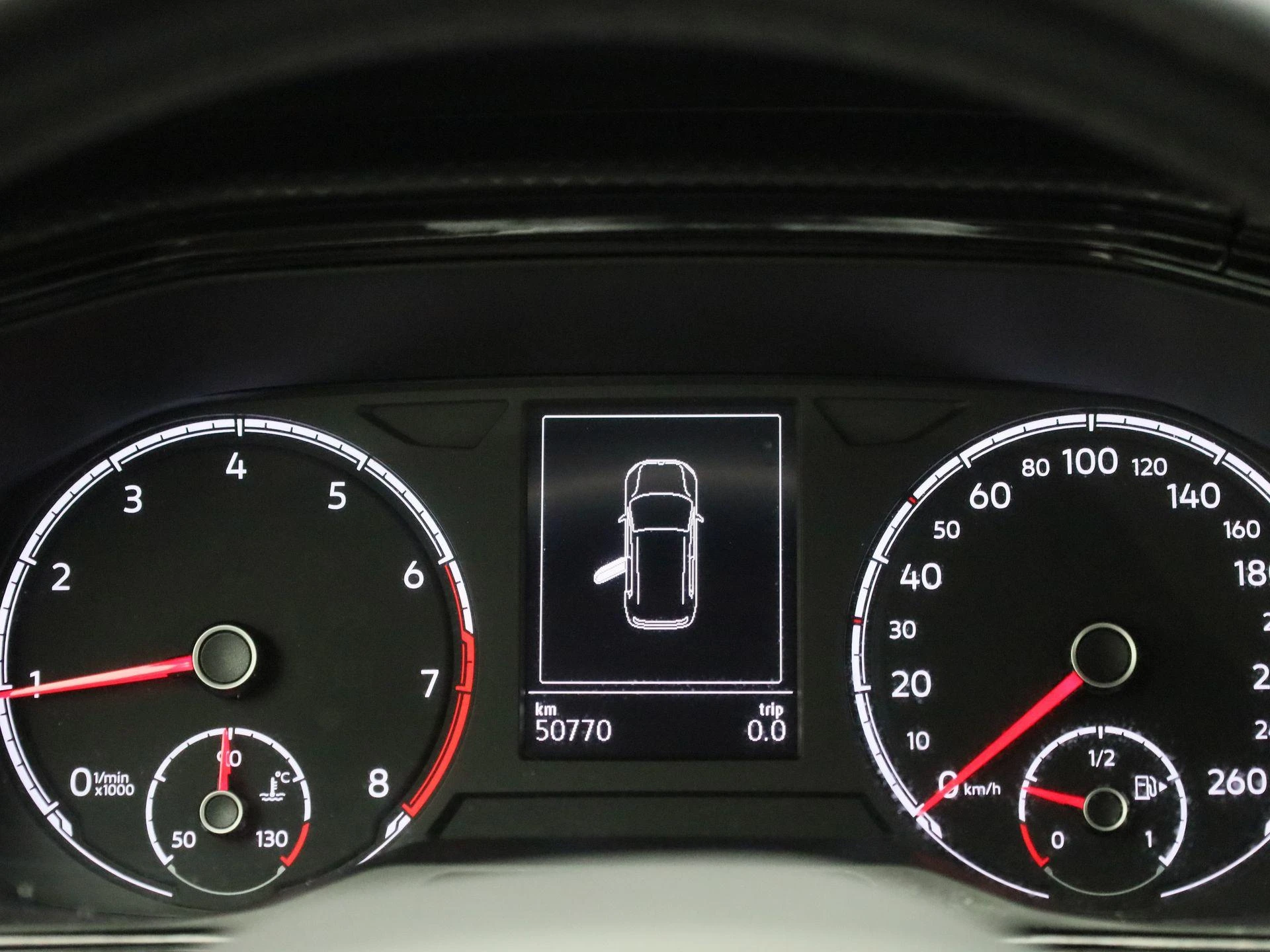 Volkswagen-T-Cross-image-7