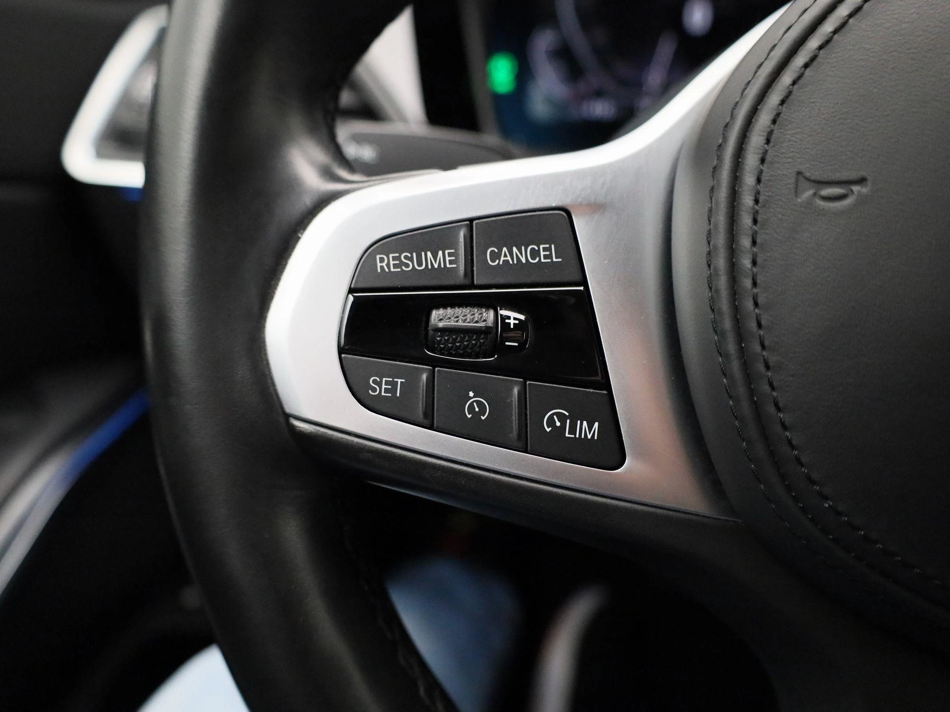 BMW-3 Serie-image-19