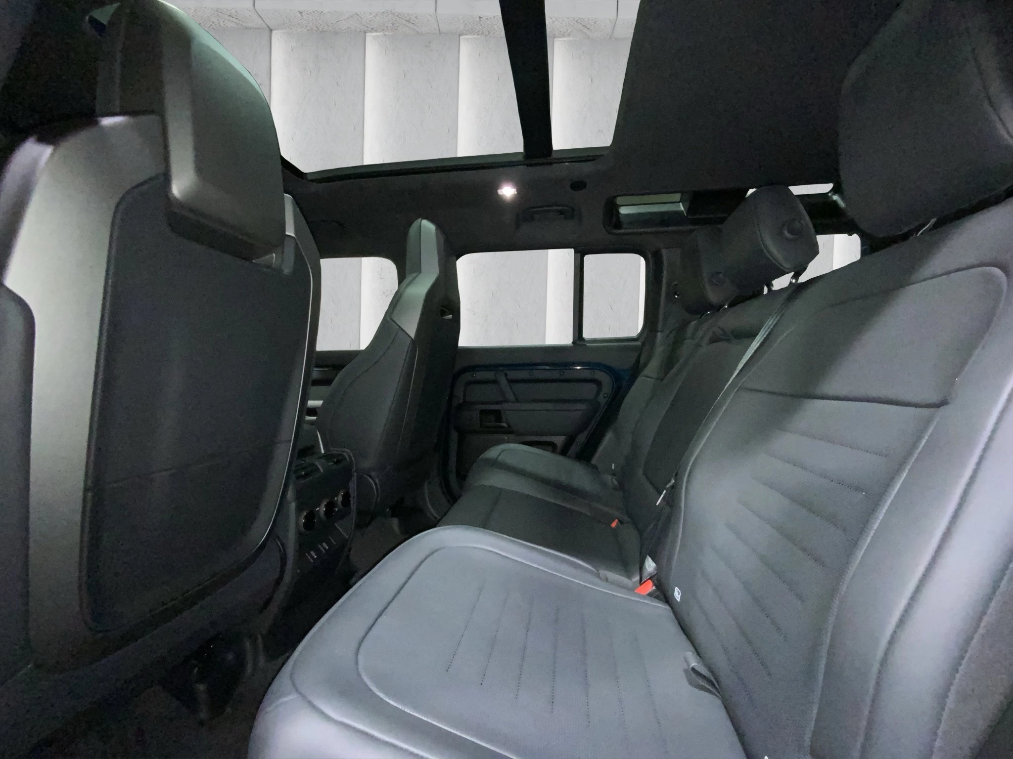 Land Rover Defender OCTA 4.4 P635
