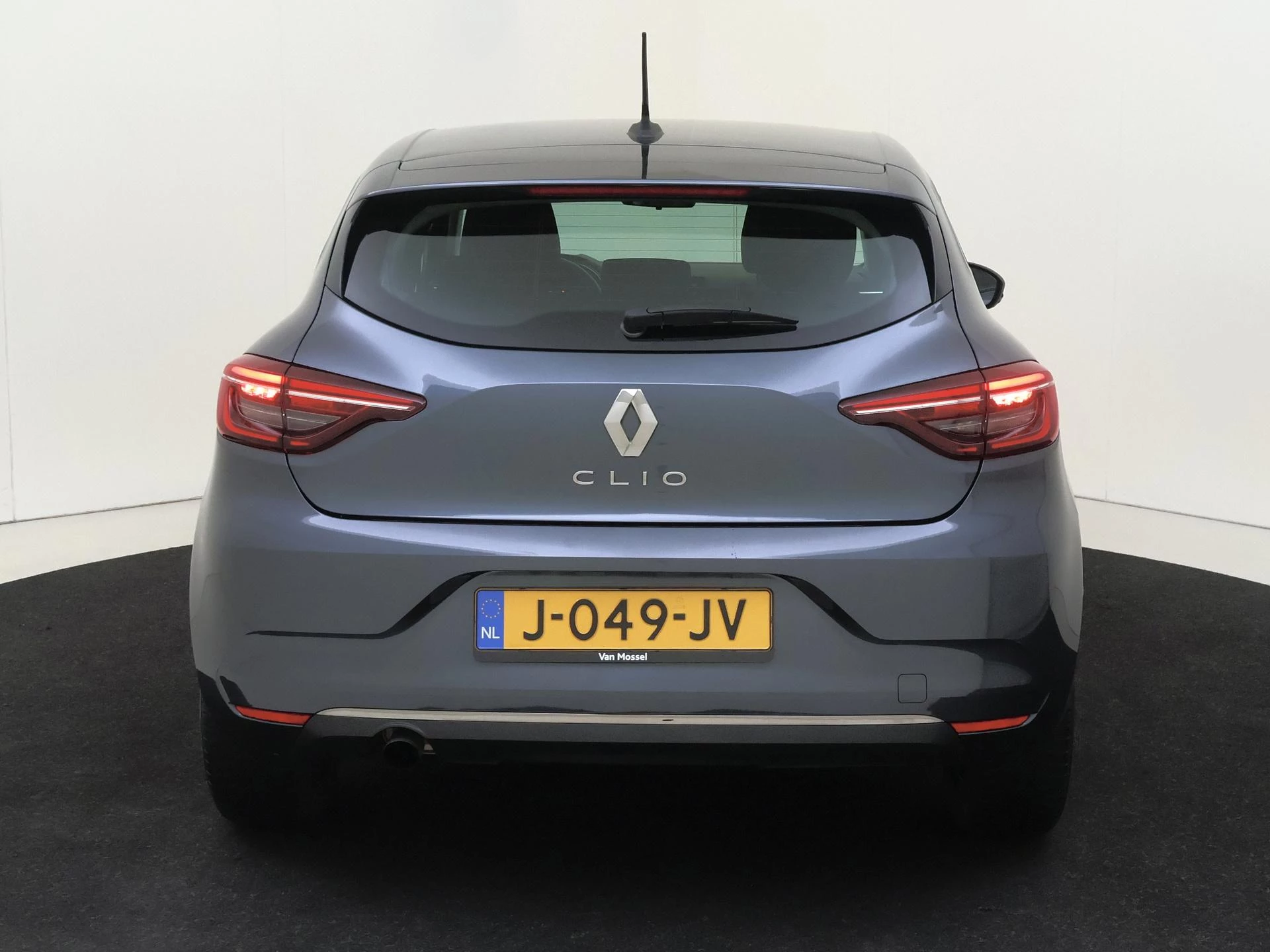 Renault-Clio-image-6