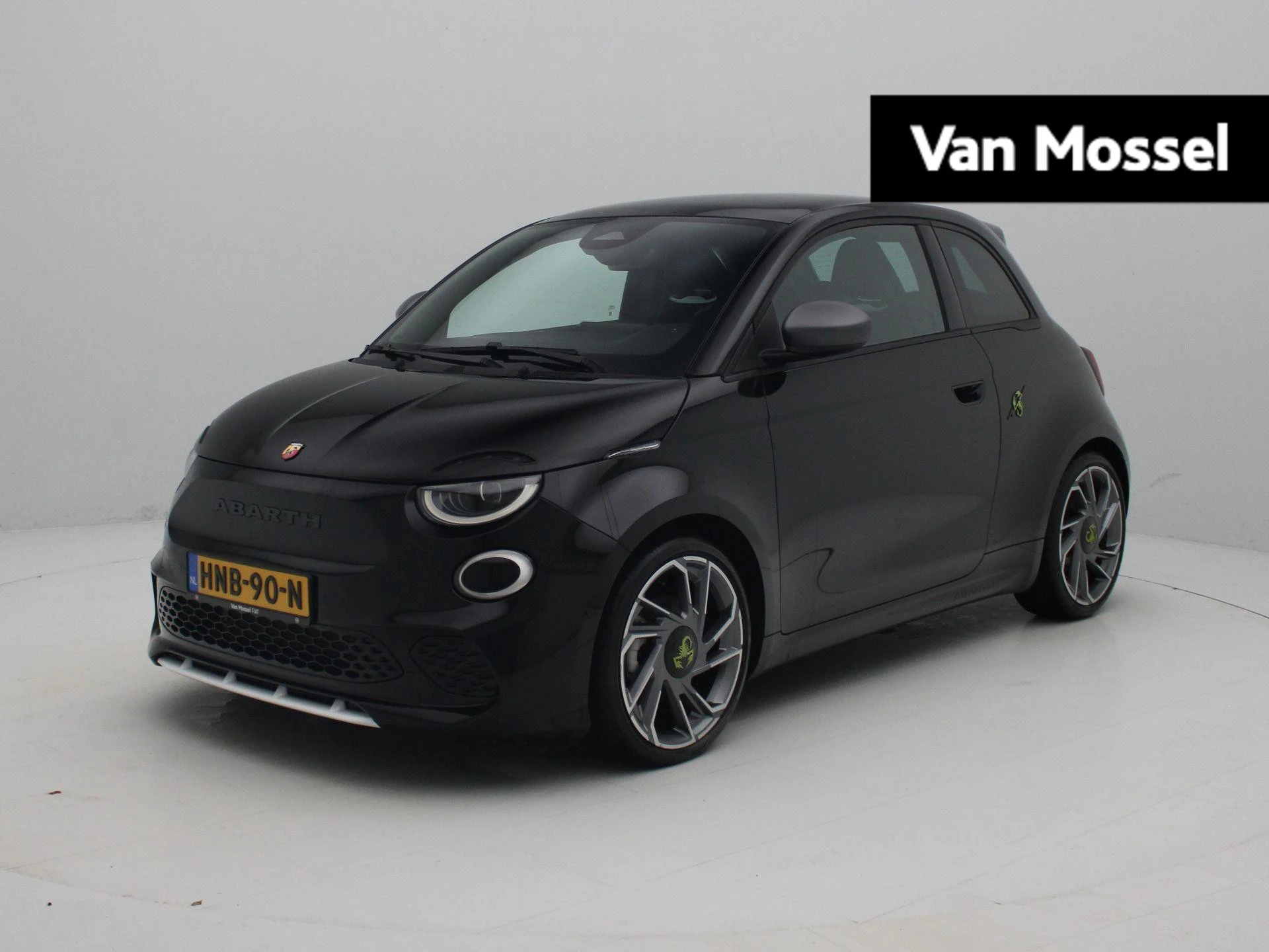 Abarth-500e-image-0