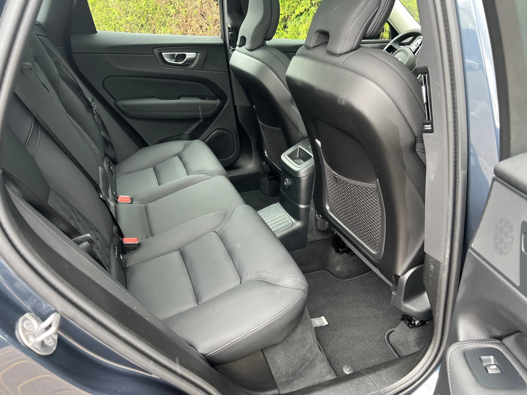 Volvo XC60 T6 Plug-in hybrid AWD Ultra Dark Trekhaak Aut.