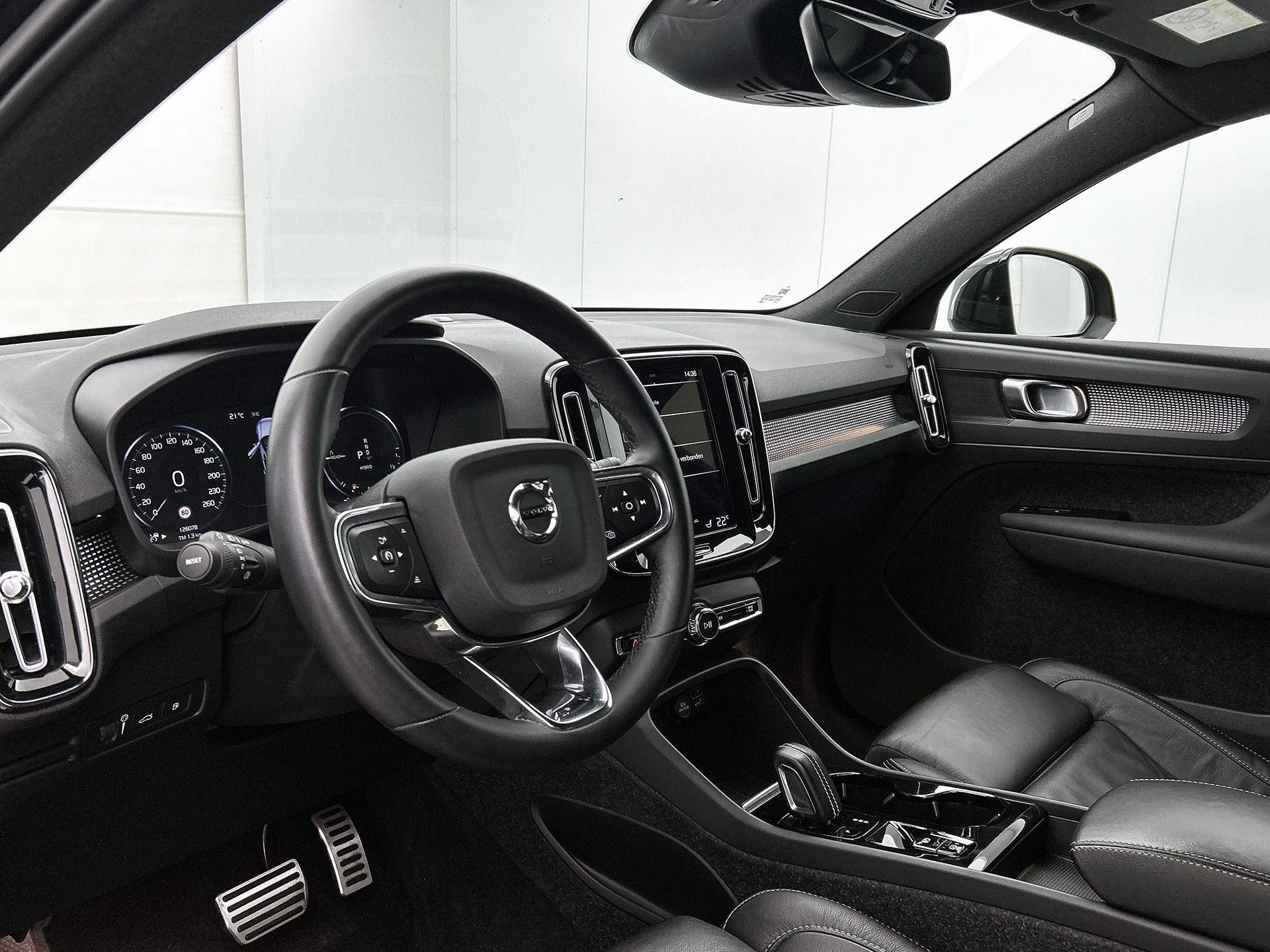 Volvo-XC40-image-18