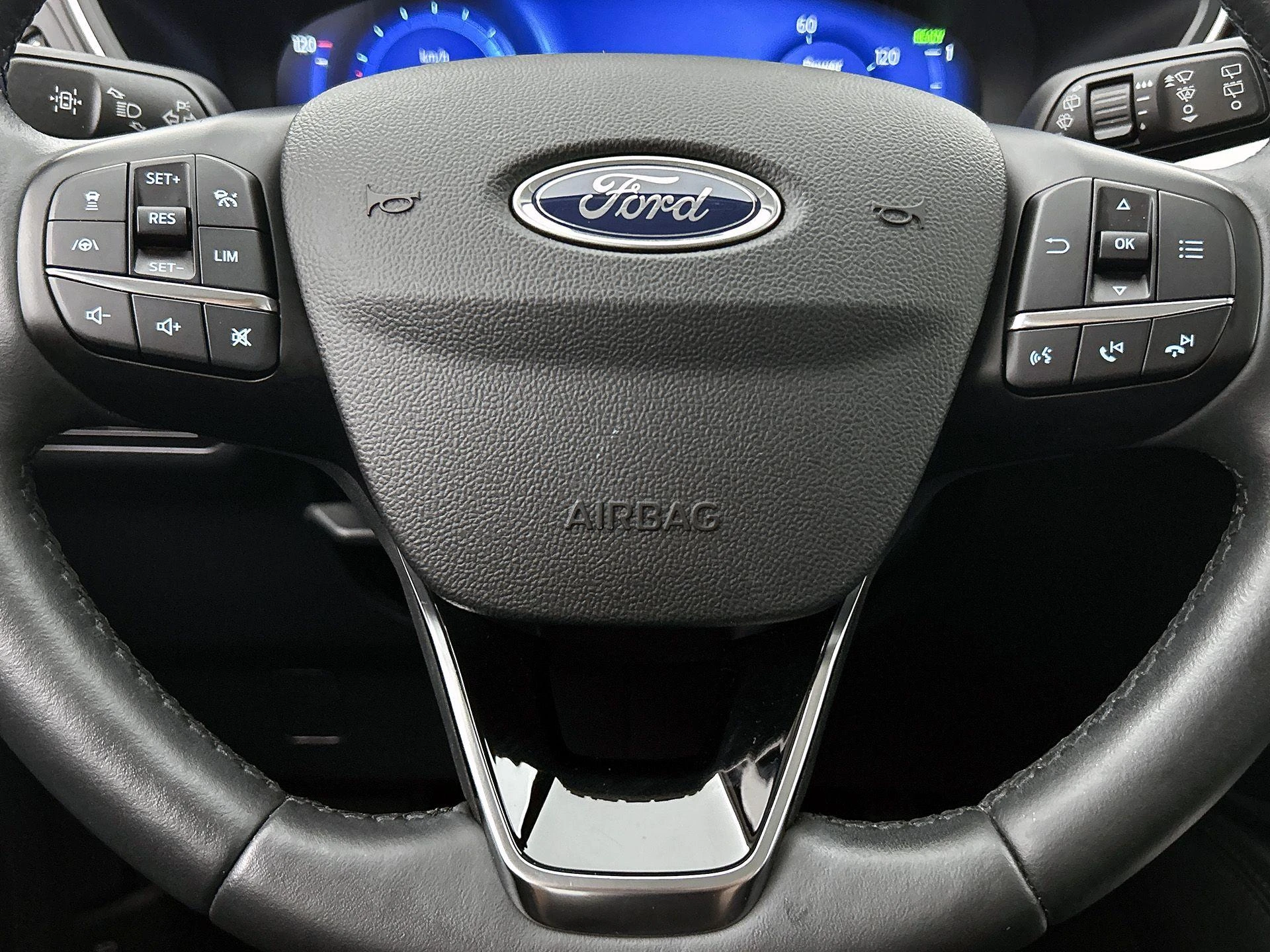 Ford-Kuga-image-38