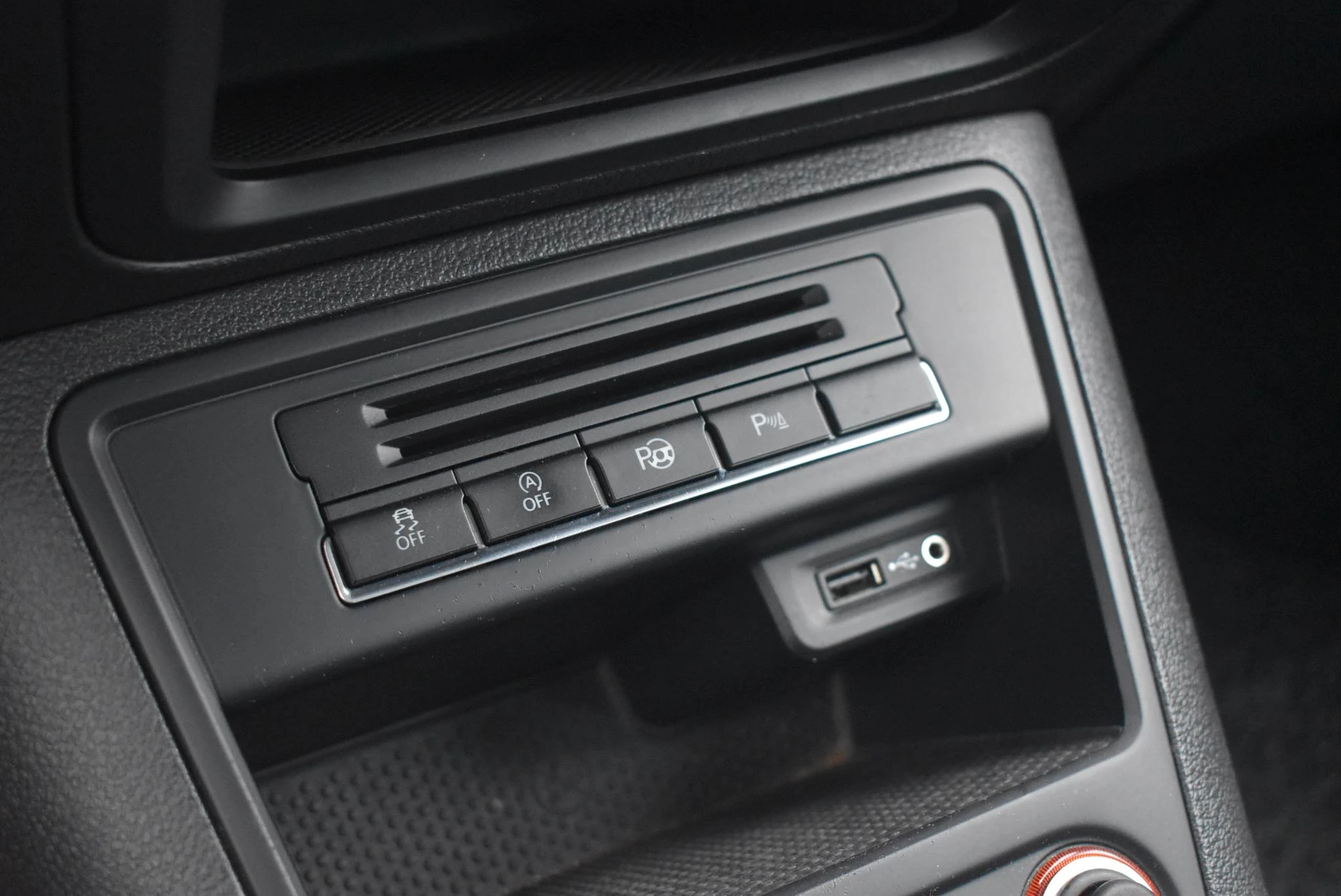 Volkswagen-Tiguan-image-34