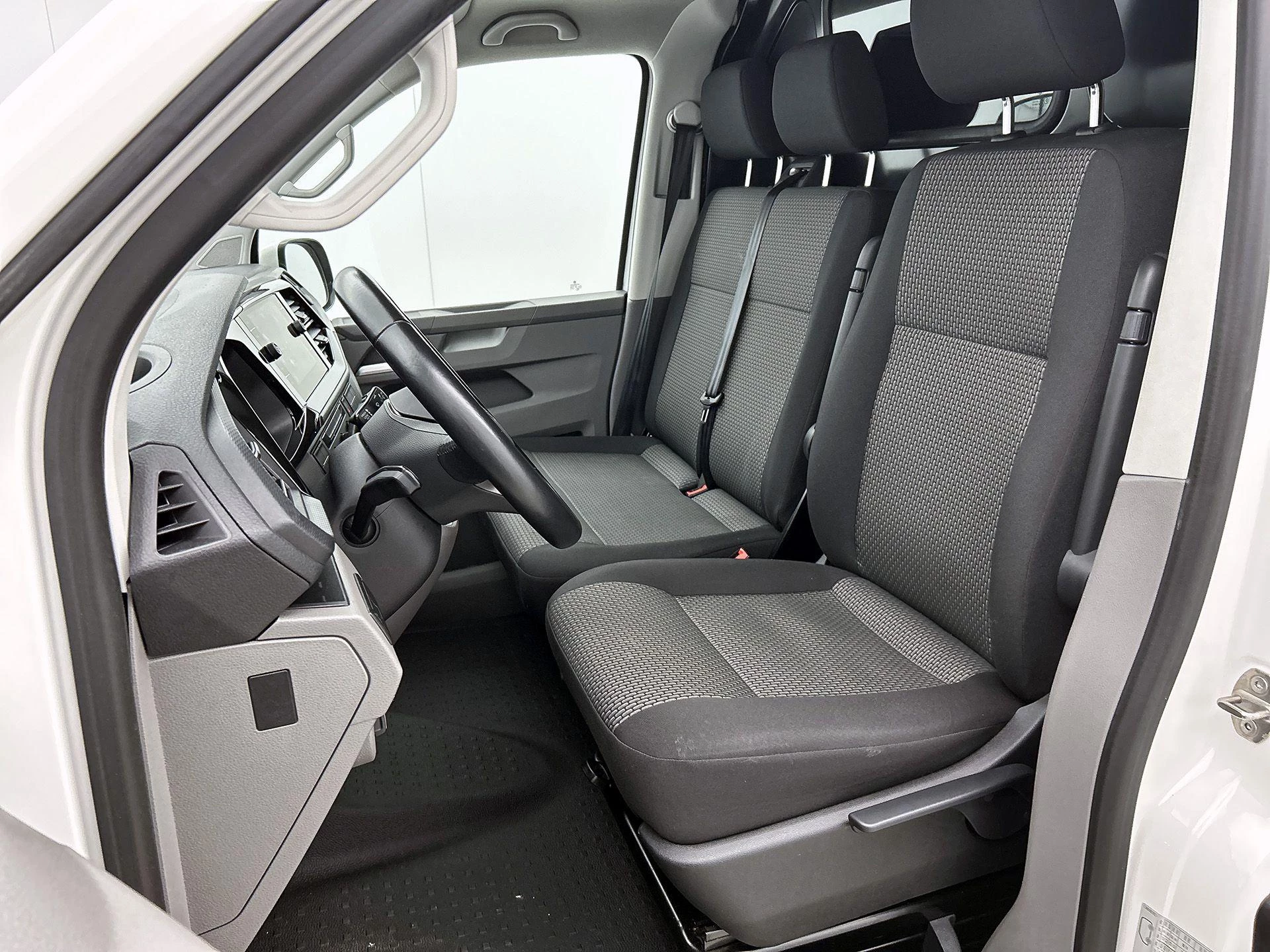 Volkswagen Transporter 2.0 TDI L1H1 150 PK