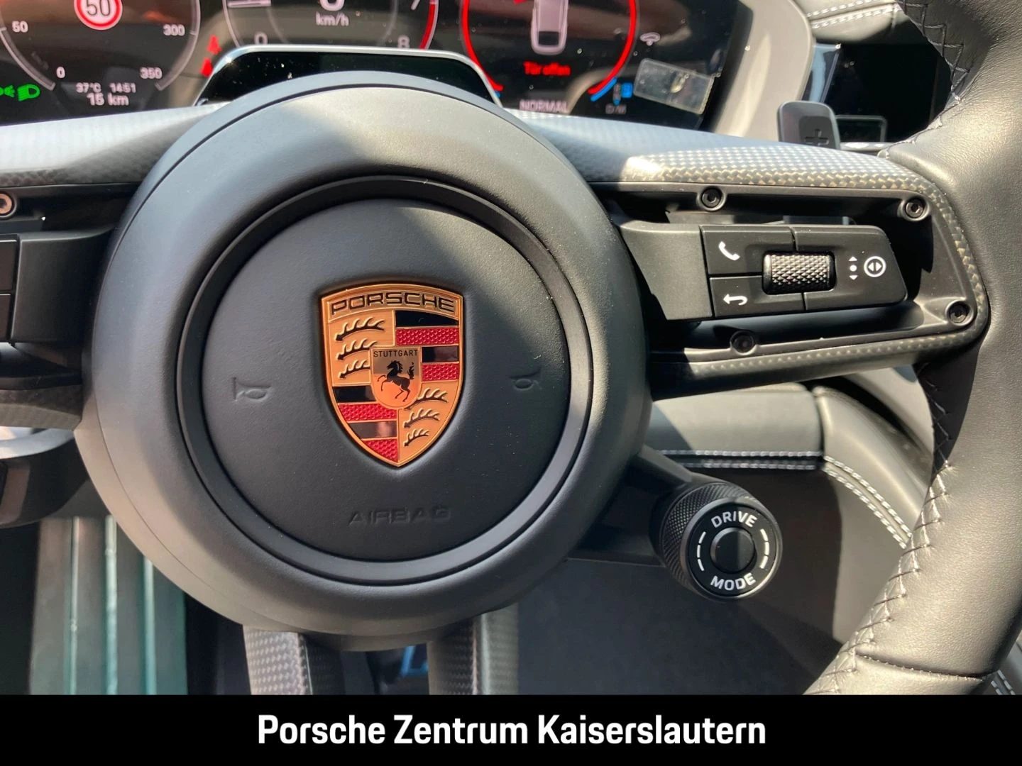 Porsche-Panamera-image-16