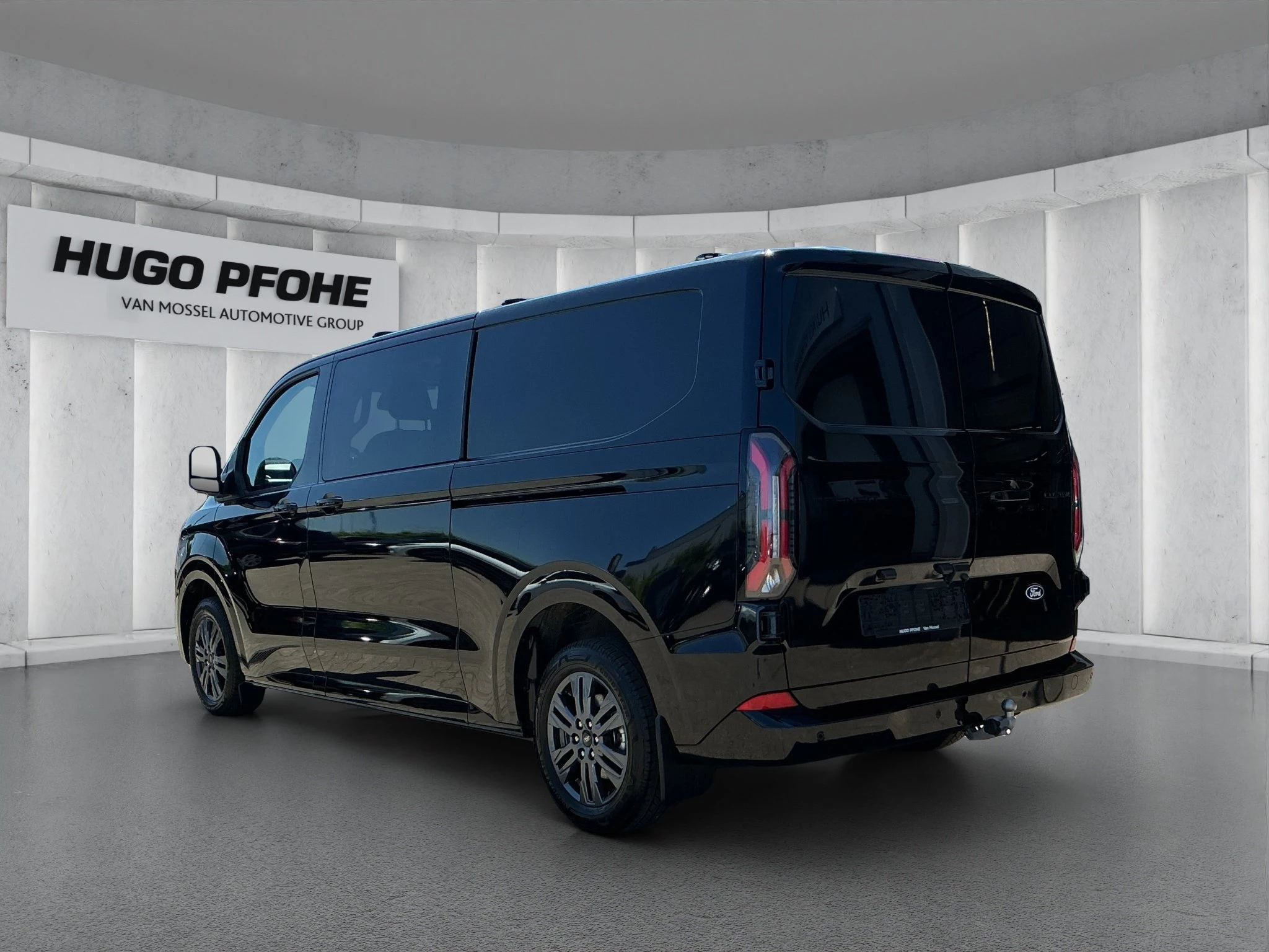 Ford-Transit Custom-image-2