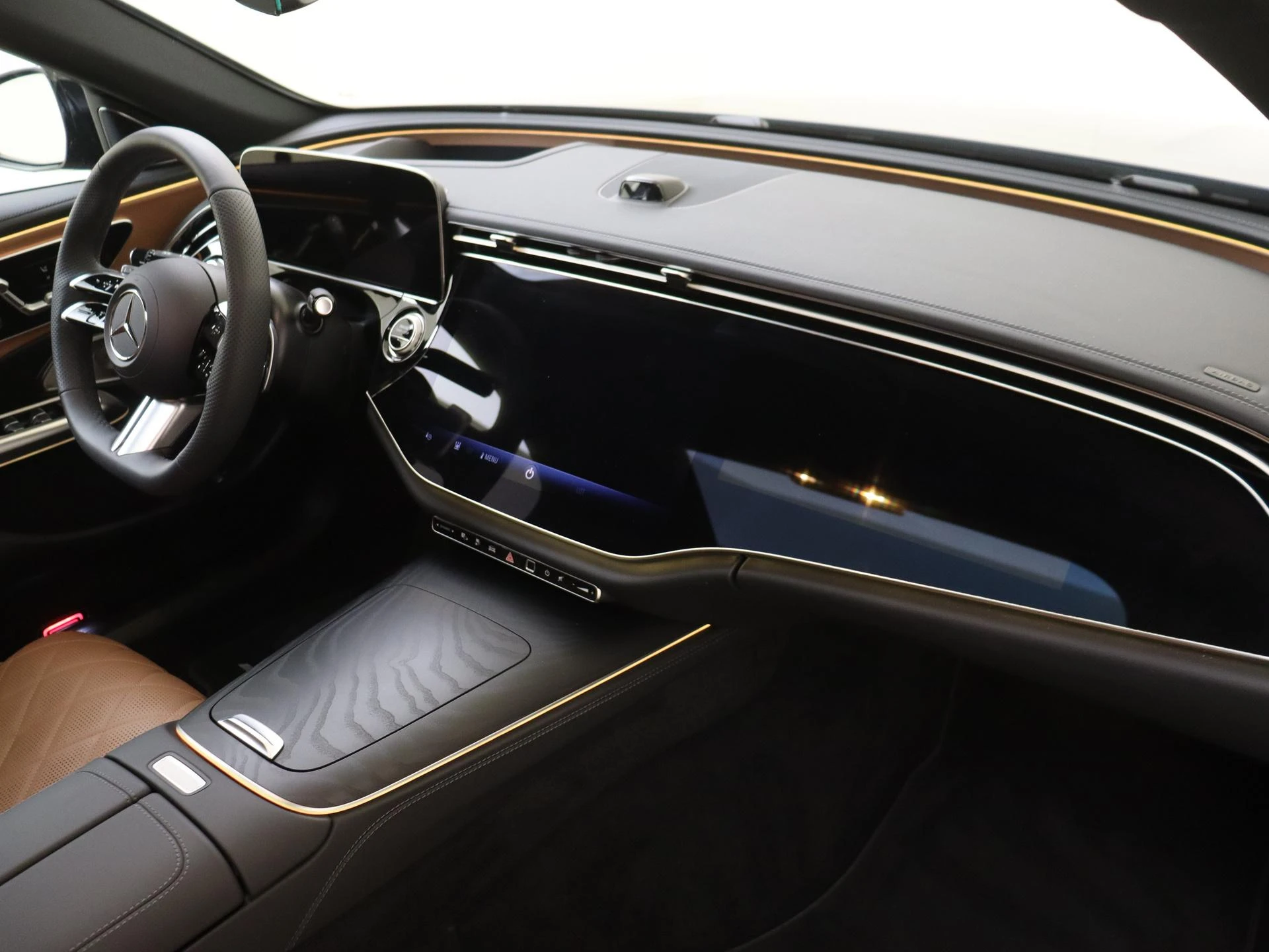 Mercedes-Benz-E-Klasse-image-4