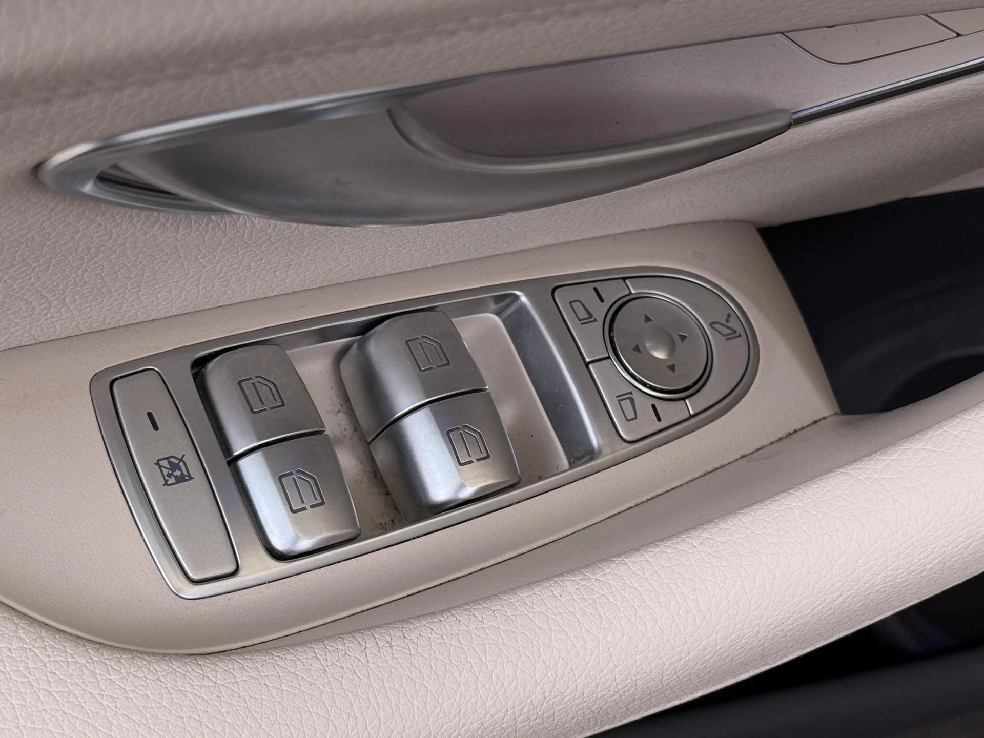 Mercedes-Benz E-Klasse 300 de Luxury Line