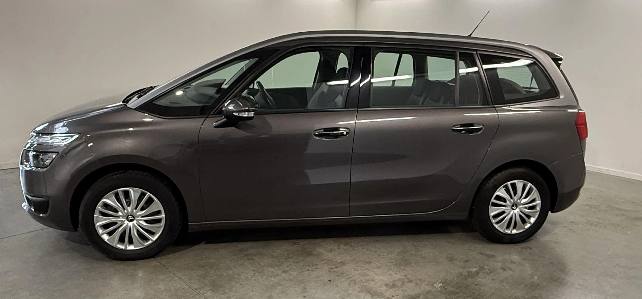 Citroën-C4 Picasso-image-3