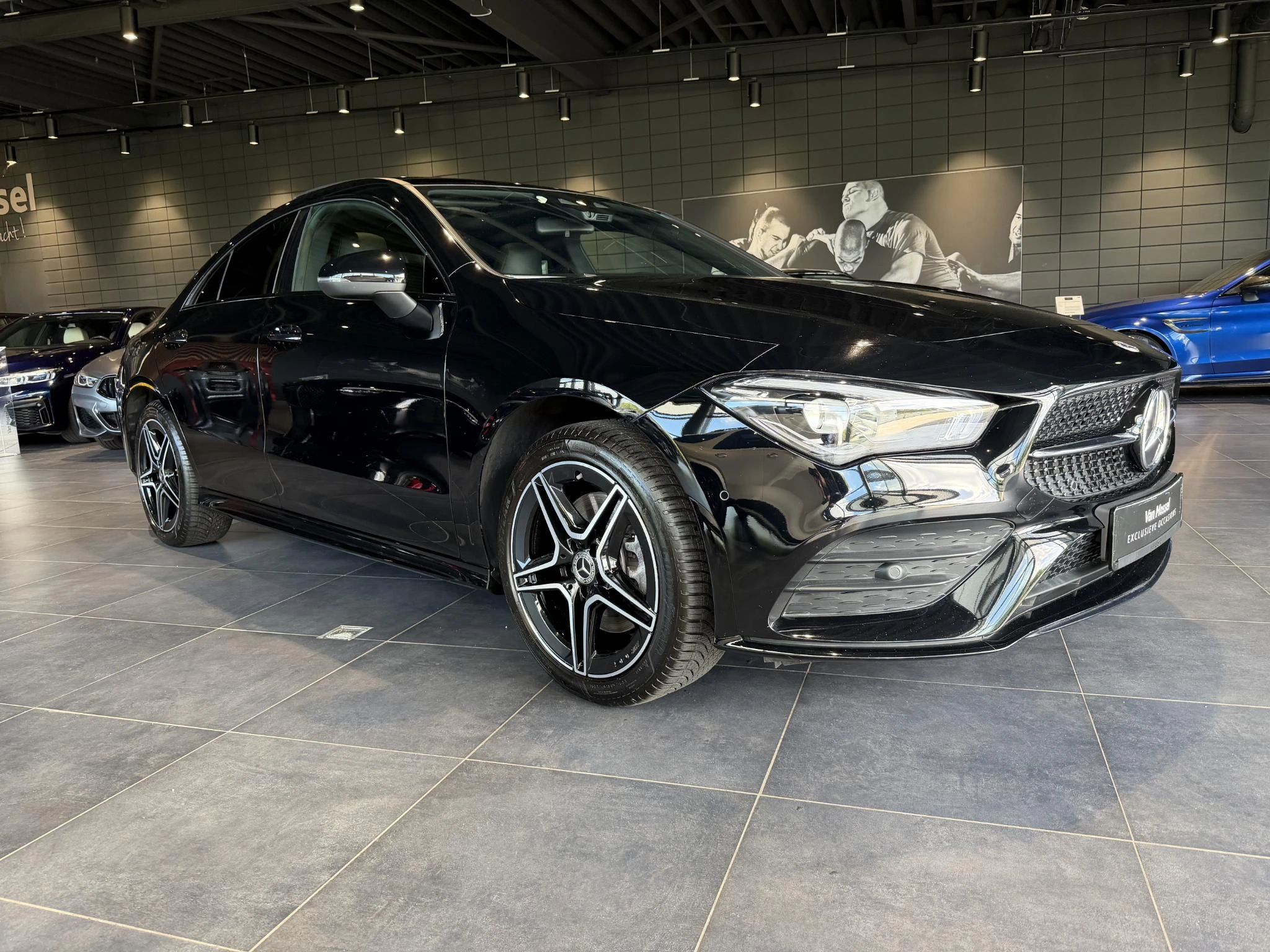 Mercedes-Benz-CLA-image-3
