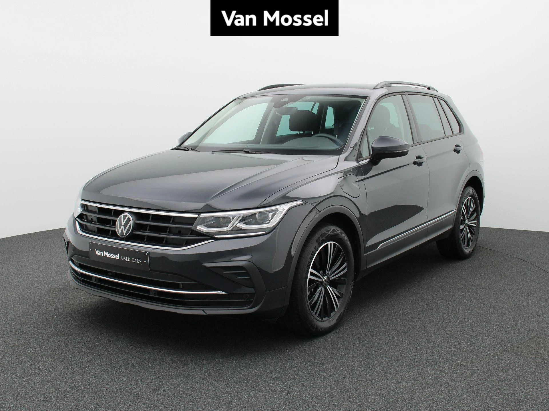 Volkswagen-Tiguan-image-0