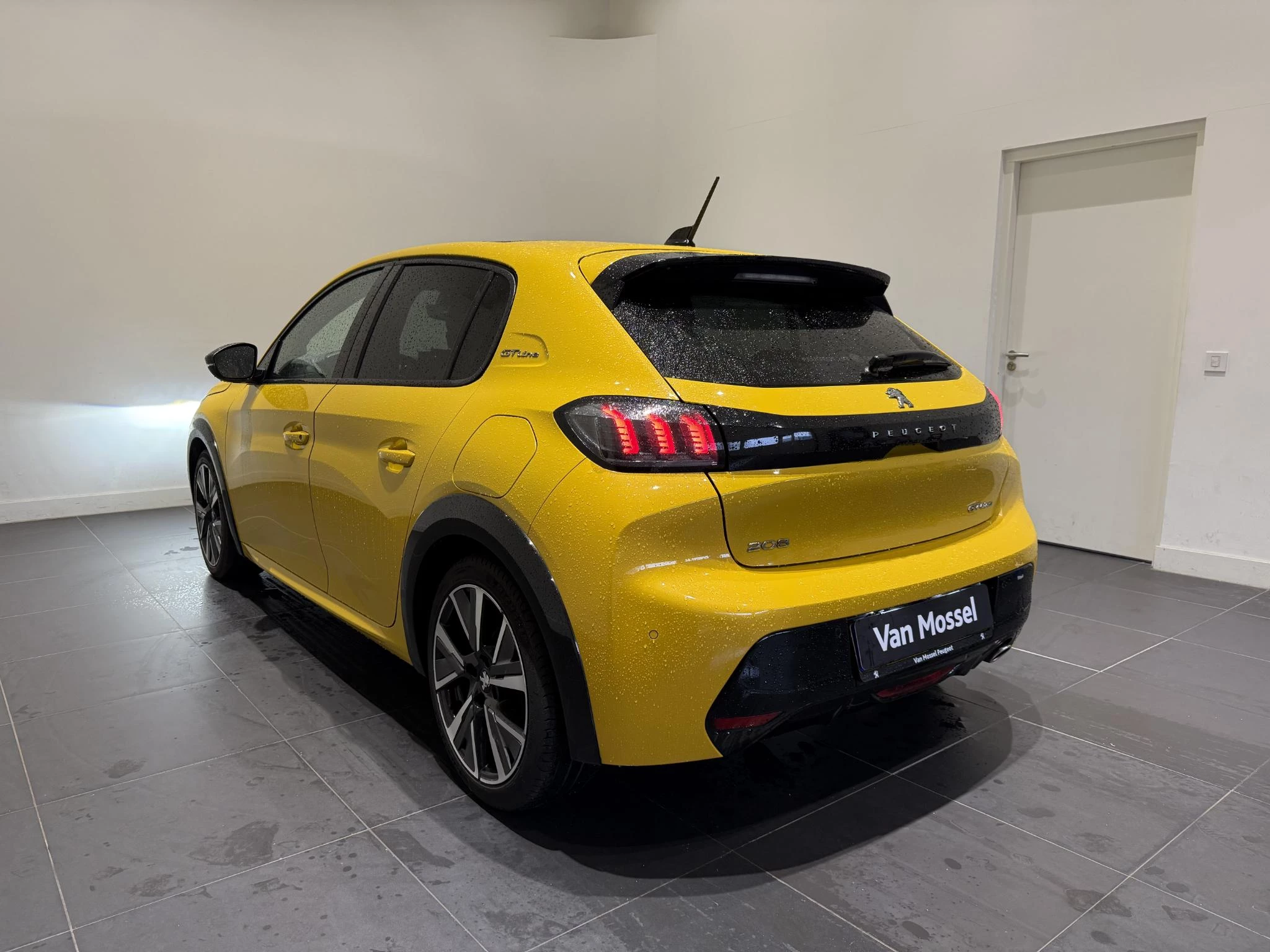 Peugeot-208-image-6
