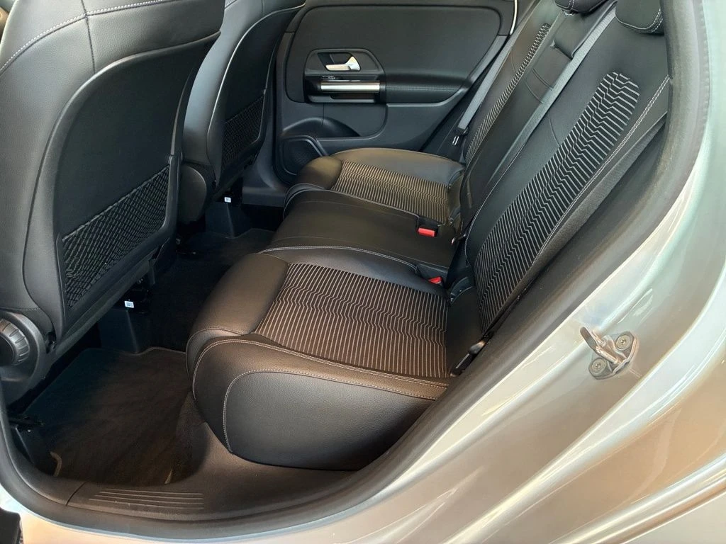 Mercedes-Benz-B-Klasse 220-image-8