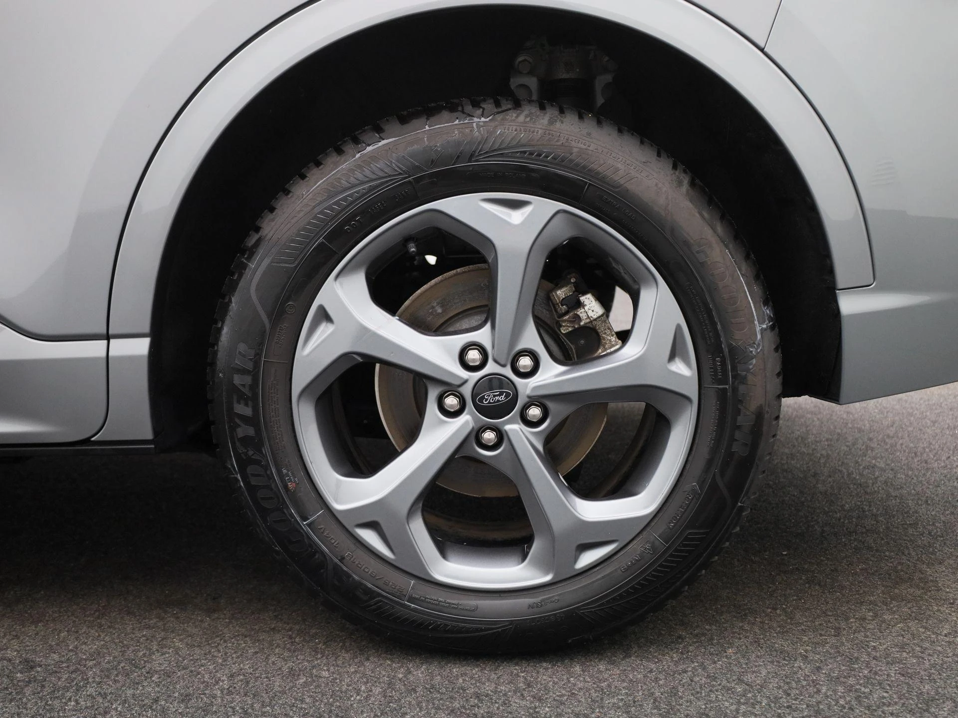 Ford-Kuga-image-12