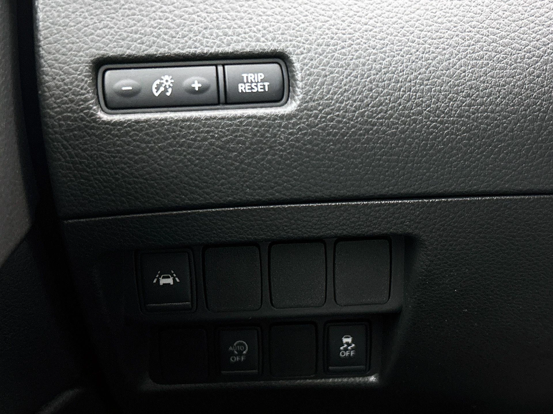 Nissan-QASHQAI-image-14