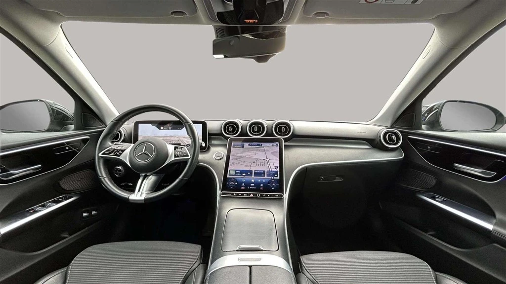 Mercedes-Benz-C-Klasse-image-12