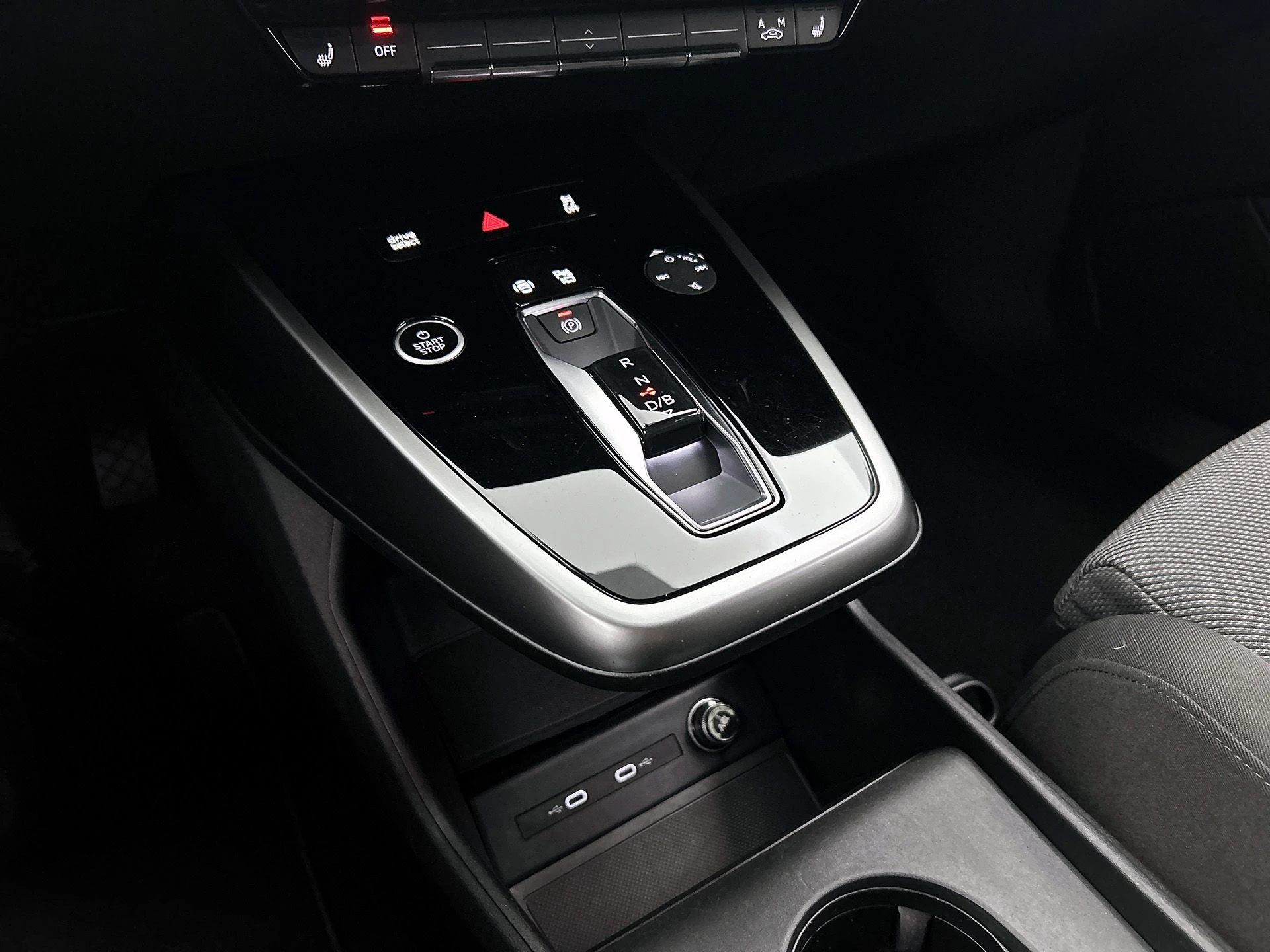 Audi-Q4 e-tron-image-27