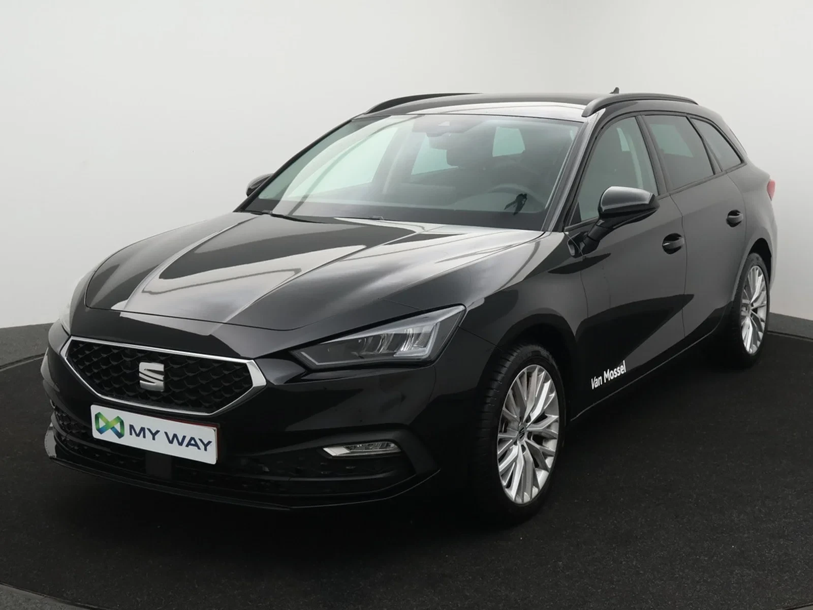SEAT-Leon-image-0