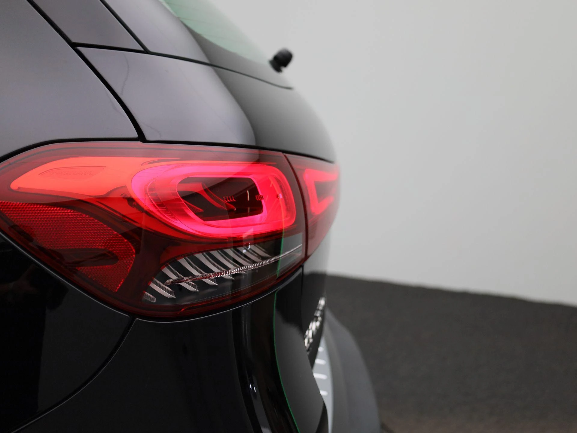 Mercedes-Benz-EQA-image-39
