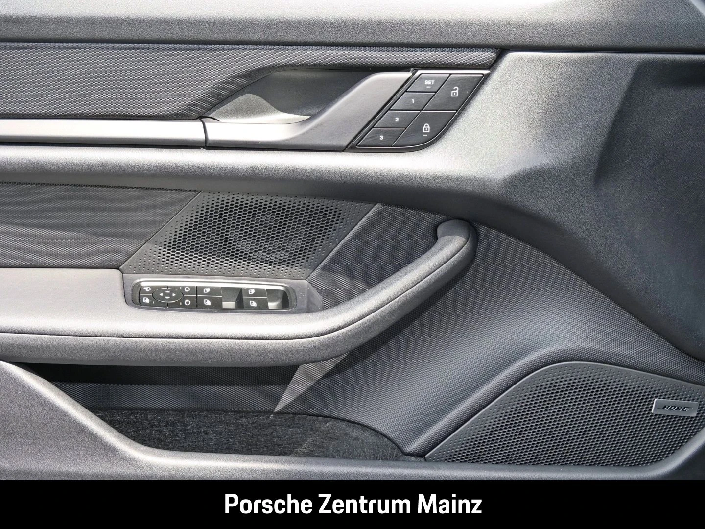 Porsche-Taycan-image-28