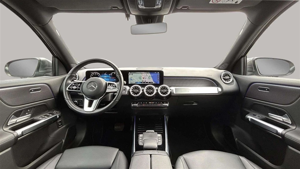 Mercedes-Benz-EQB-image-14