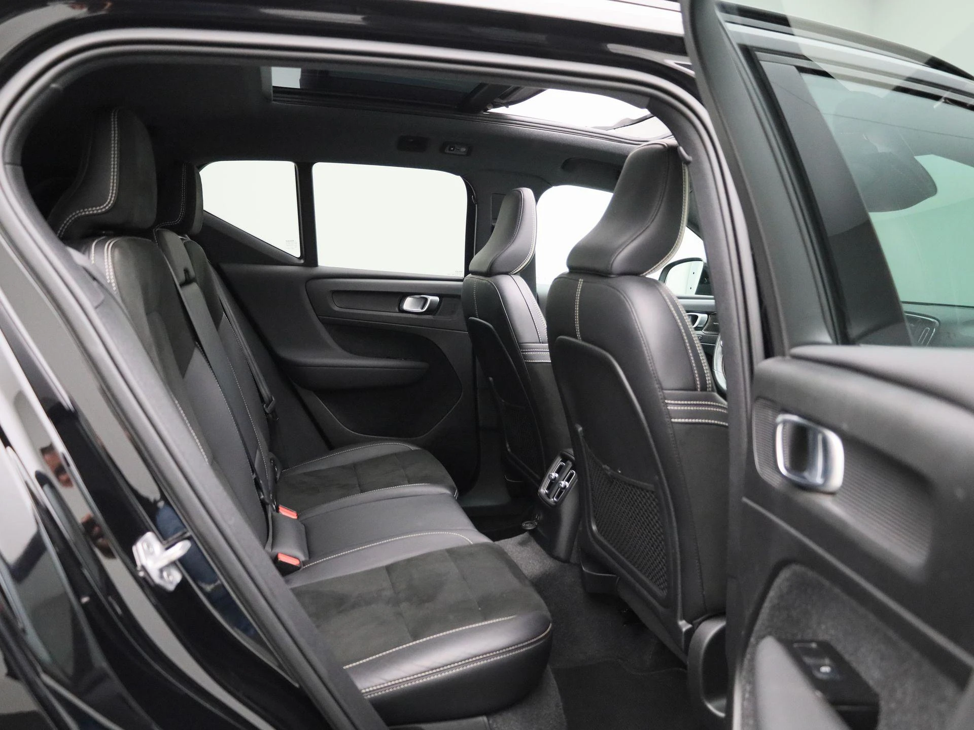 Volvo-XC40-image-38