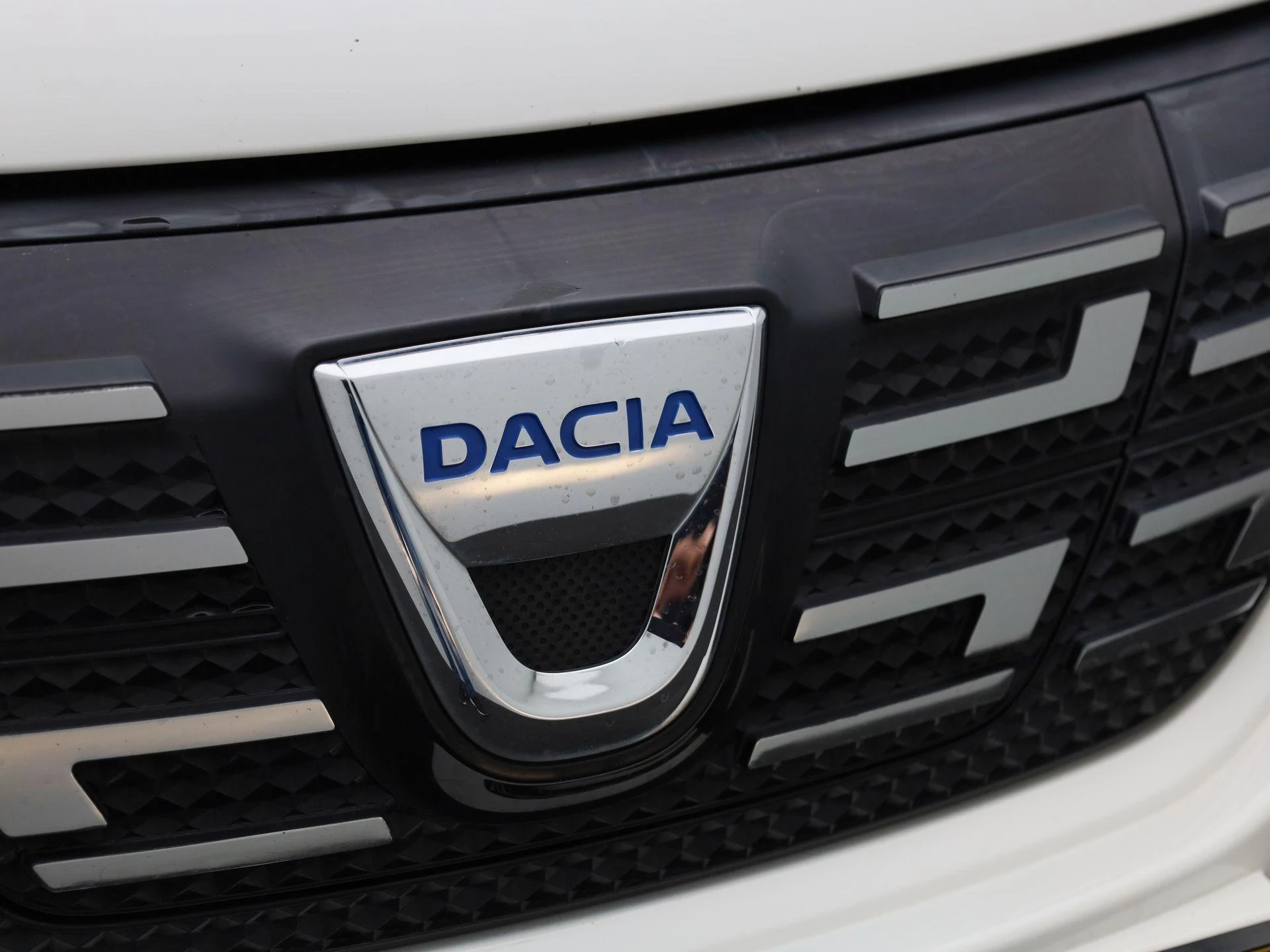 Dacia-Spring-image-28